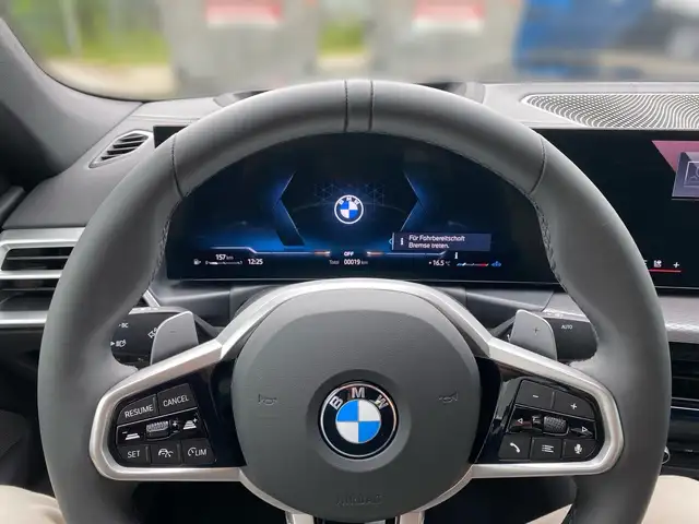 BMW 4 Series view 8