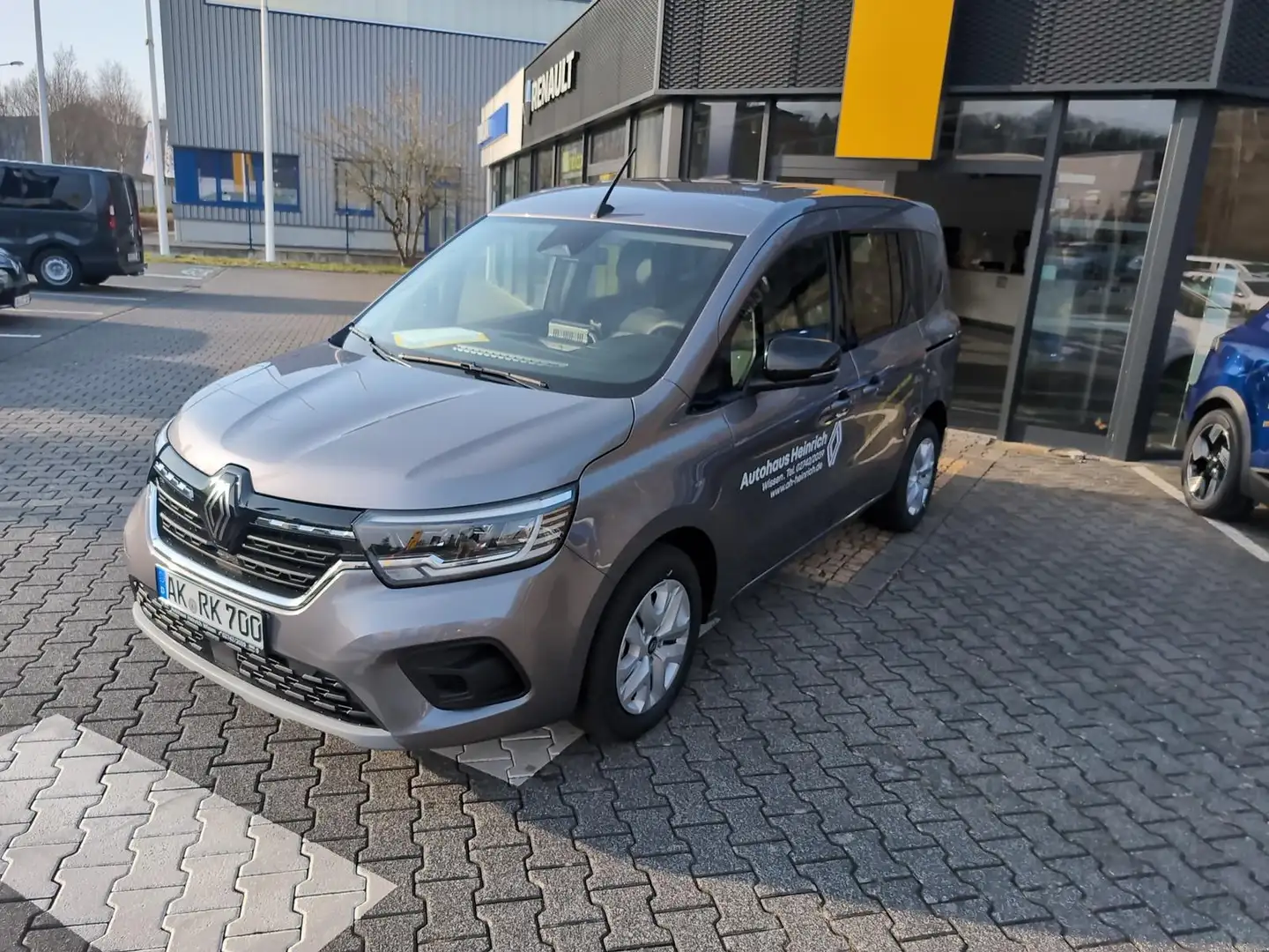 Renault Kangoo Equilibre 1.3 TCE Android Auto Klima PDC Grau - 1
