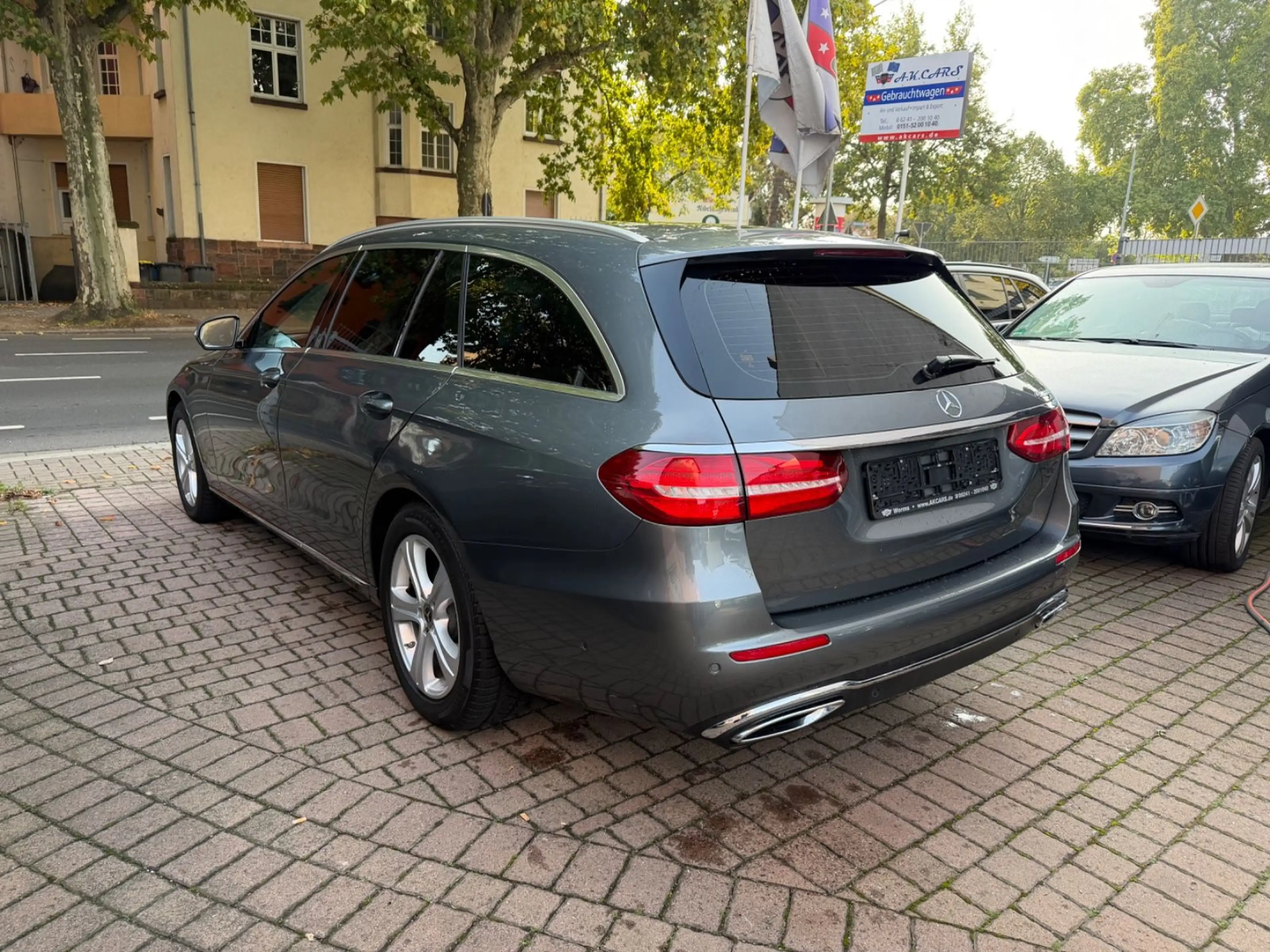 Mercedes-Benz E 220 E T-Modell E 220 d 4Matic AHK Kamera Leder — photo 7