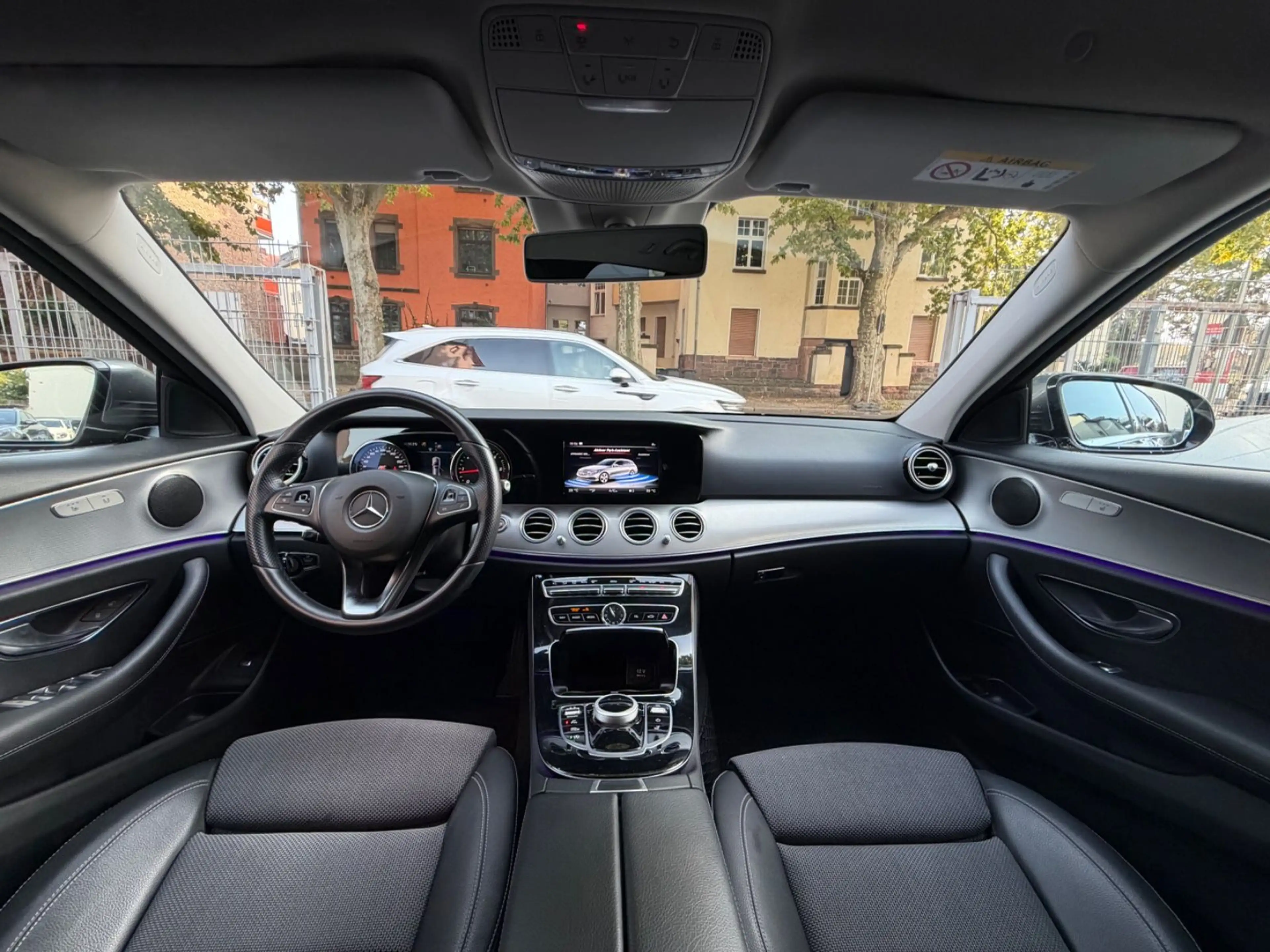 Mercedes-Benz E 220 E T-Modell E 220 d 4Matic AHK Kamera Leder — photo 13