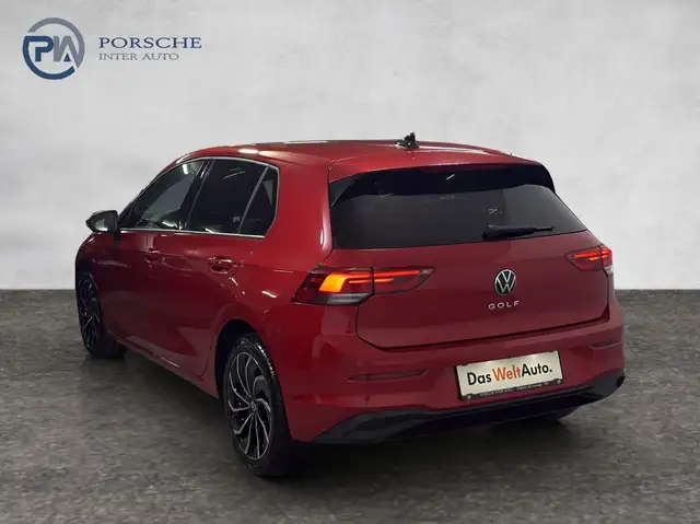Volkswagen Golf view 4