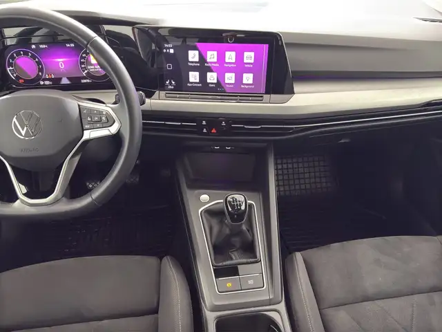 Volkswagen Golf view 10