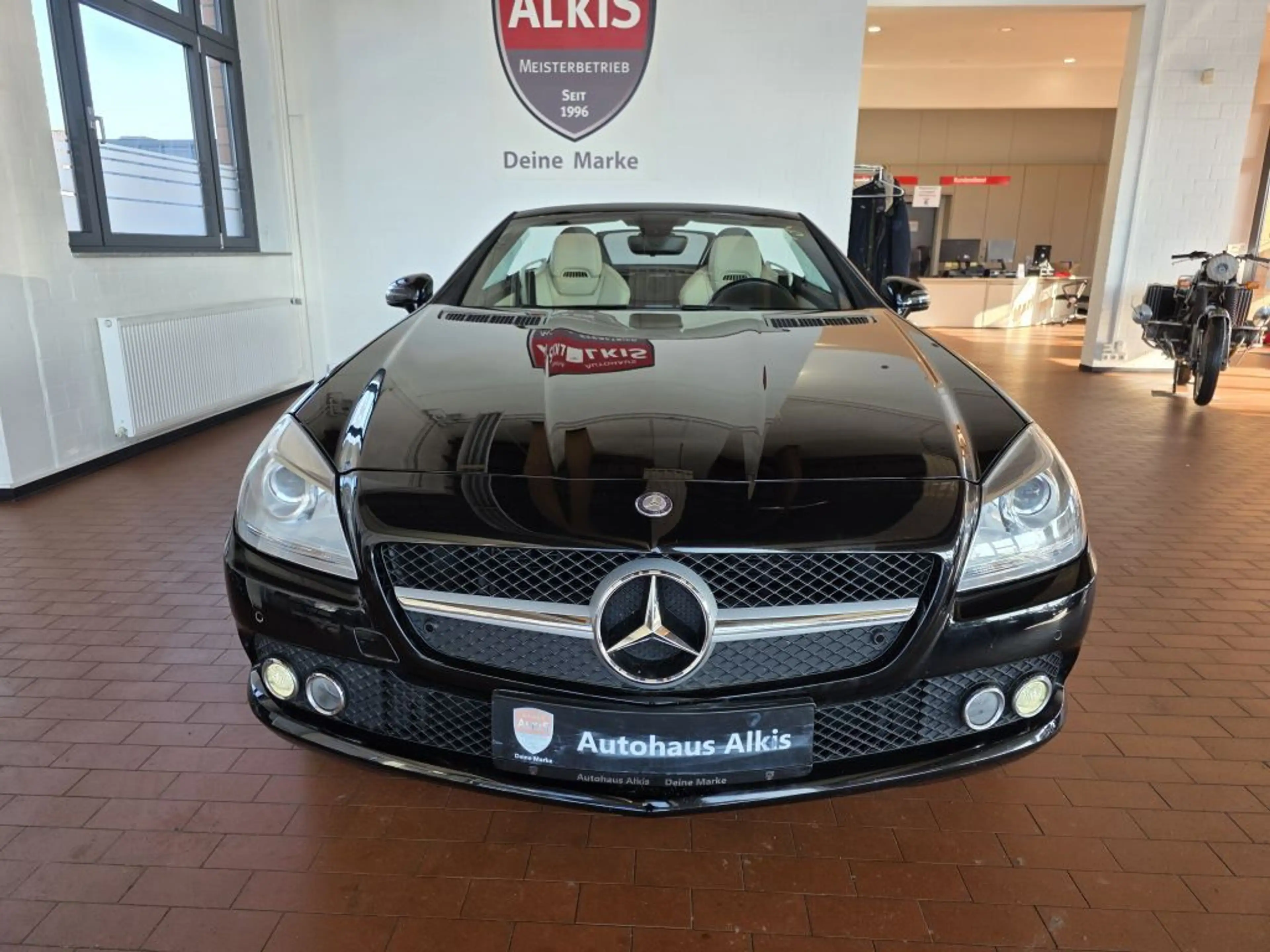 Mercedes-Benz SLK 200 7G-TRONIC+PARKTRONIC+Navi+AIRSCARF+Sport — photo 4