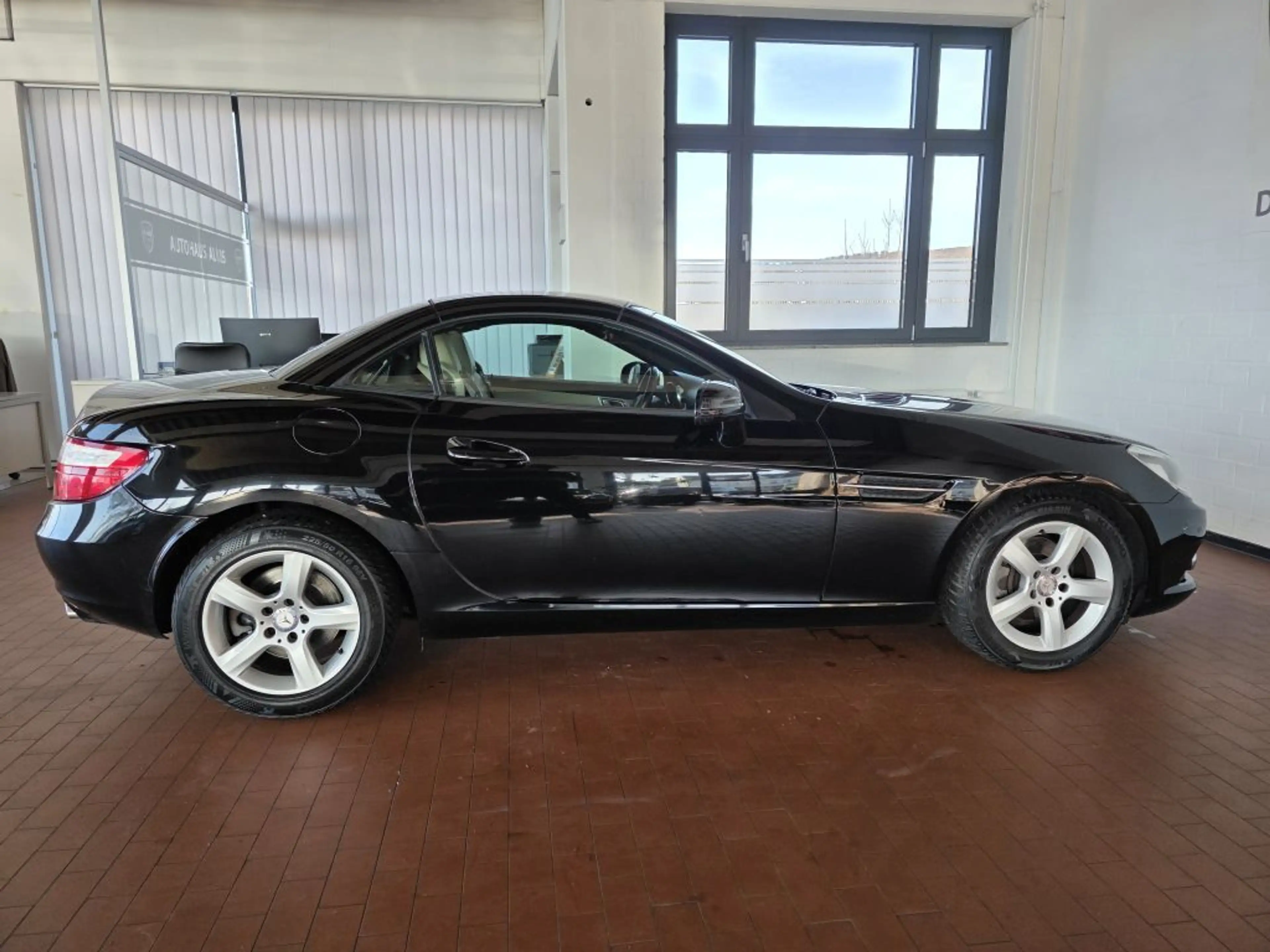 Mercedes-Benz SLK 200 7G-TRONIC+PARKTRONIC+Navi+AIRSCARF+Sport — photo 10