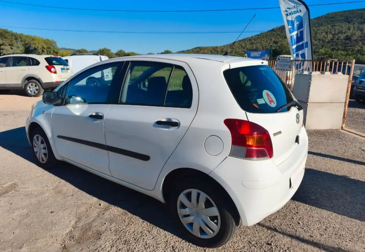 Toyota Yaris Yaris — photo 4