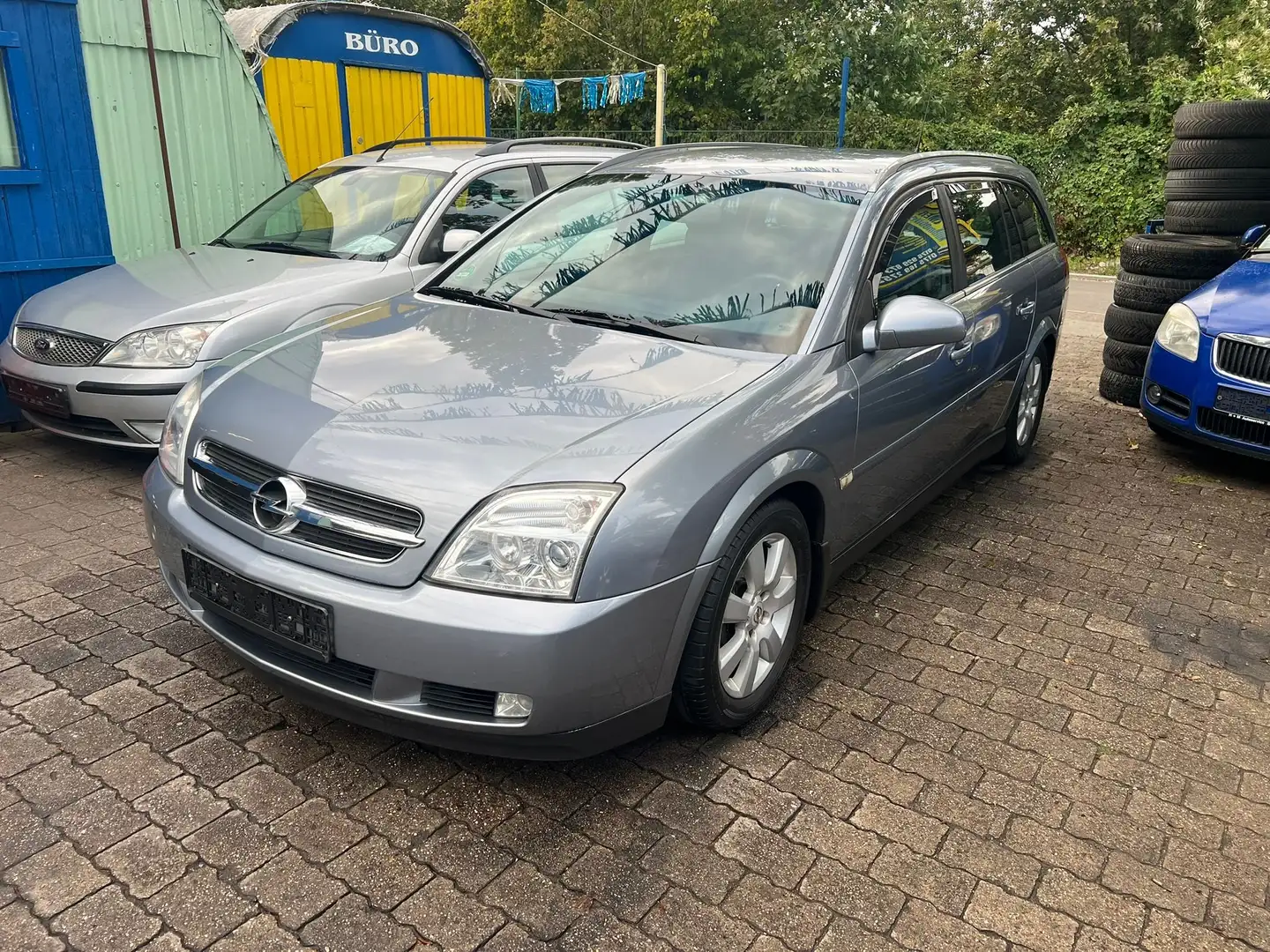 Opel Vectra Elegance Tüv Neu 10.2027 AUTOMATIK AHK PDC ALU Grau - 1