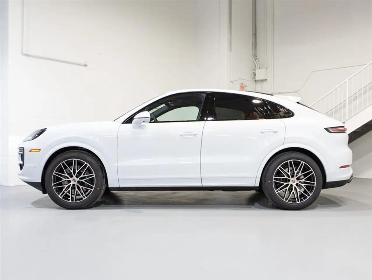 Porsche Cayenne снимка Porsche Cayenne