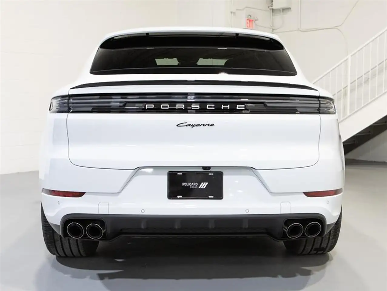 Porsche Cayenne снимка Porsche Cayenne