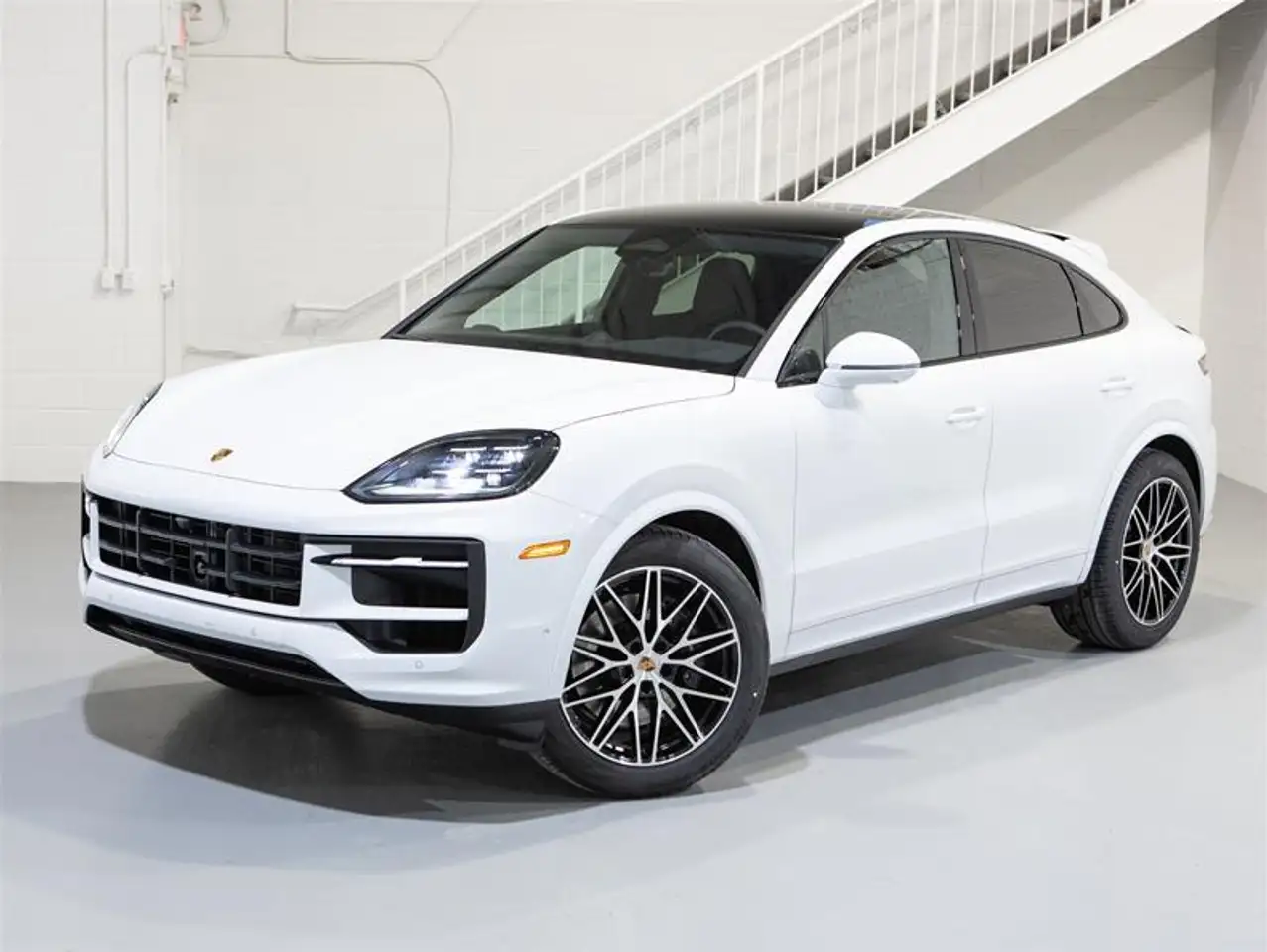 Porsche Cayenne снимка Porsche Cayenne