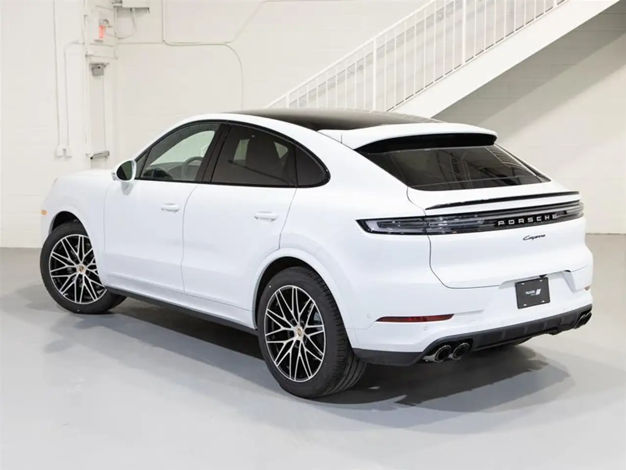 Porsche Cayenne снимка Porsche Cayenne