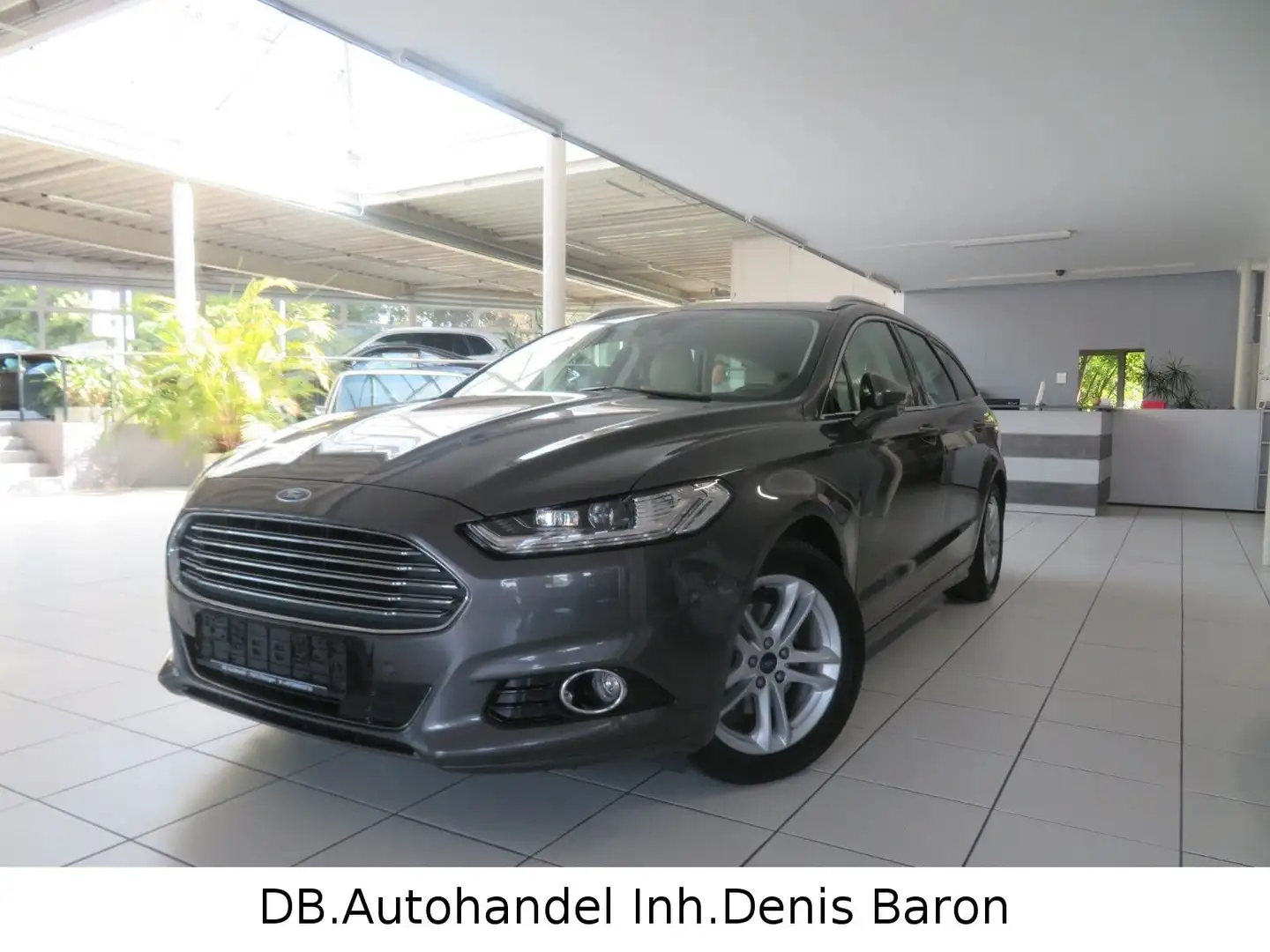 Ford Mondeo Turnier Titanium Aut. Leder Navi LED Kame Grau - 1