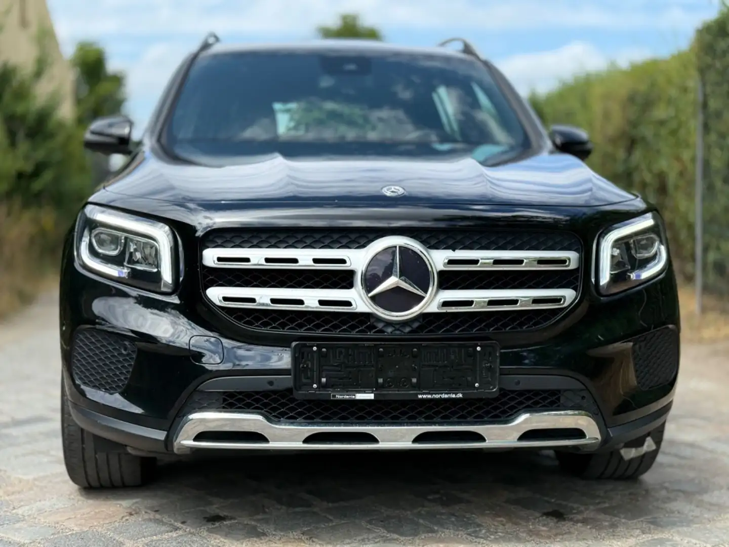 Mercedes-Benz GLB 250 GLB -Klasse GLB 250*1ERH*LED*ACC*AHK* Black - 2