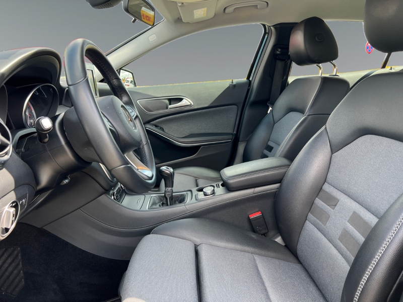 Mercedes-Benz GLA 200 Navi Memory Sitze El. Heckklappe 1. Hand — photo 10