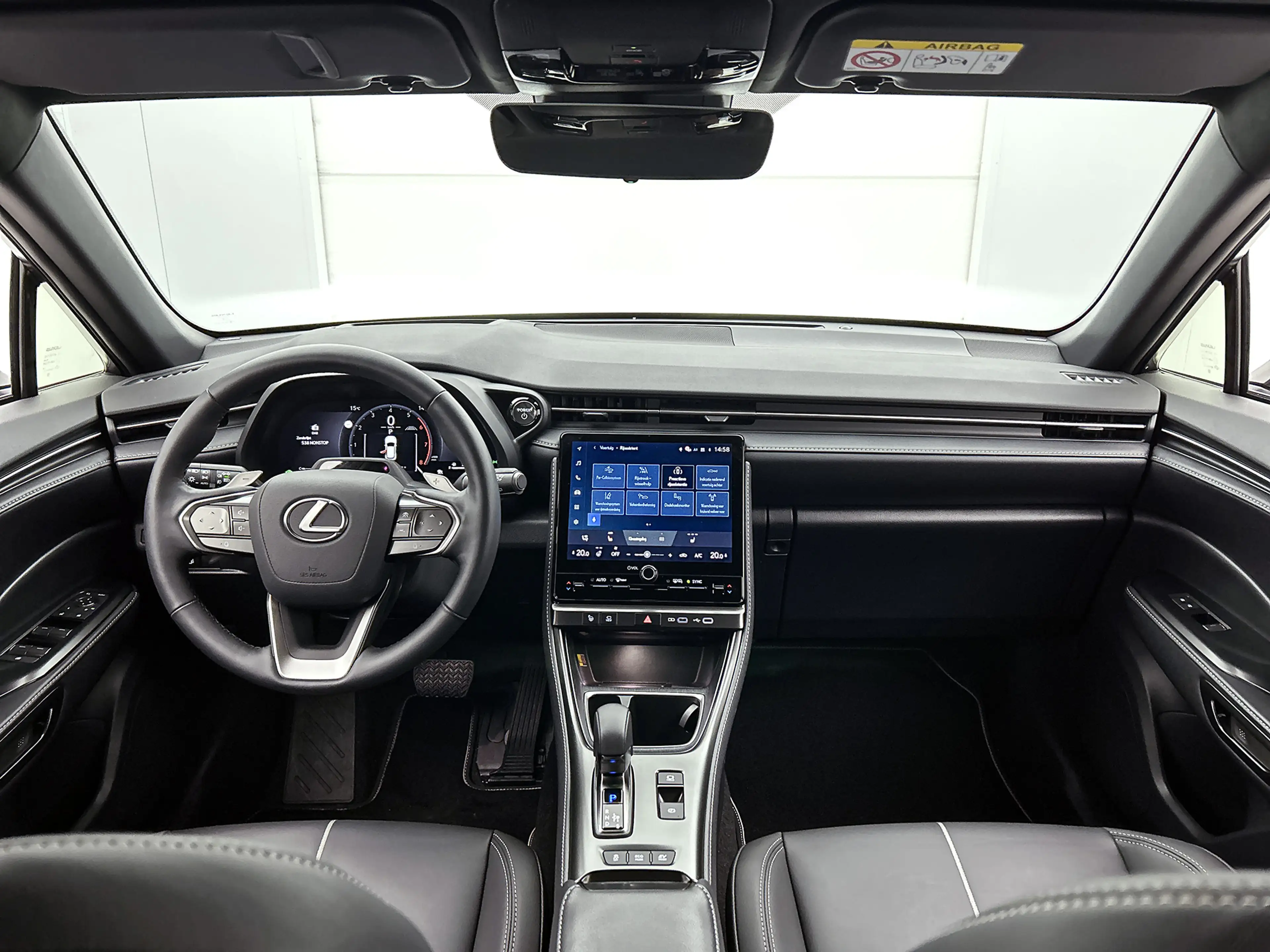 Lexus LBX Relax + Advance pakket — photo 4