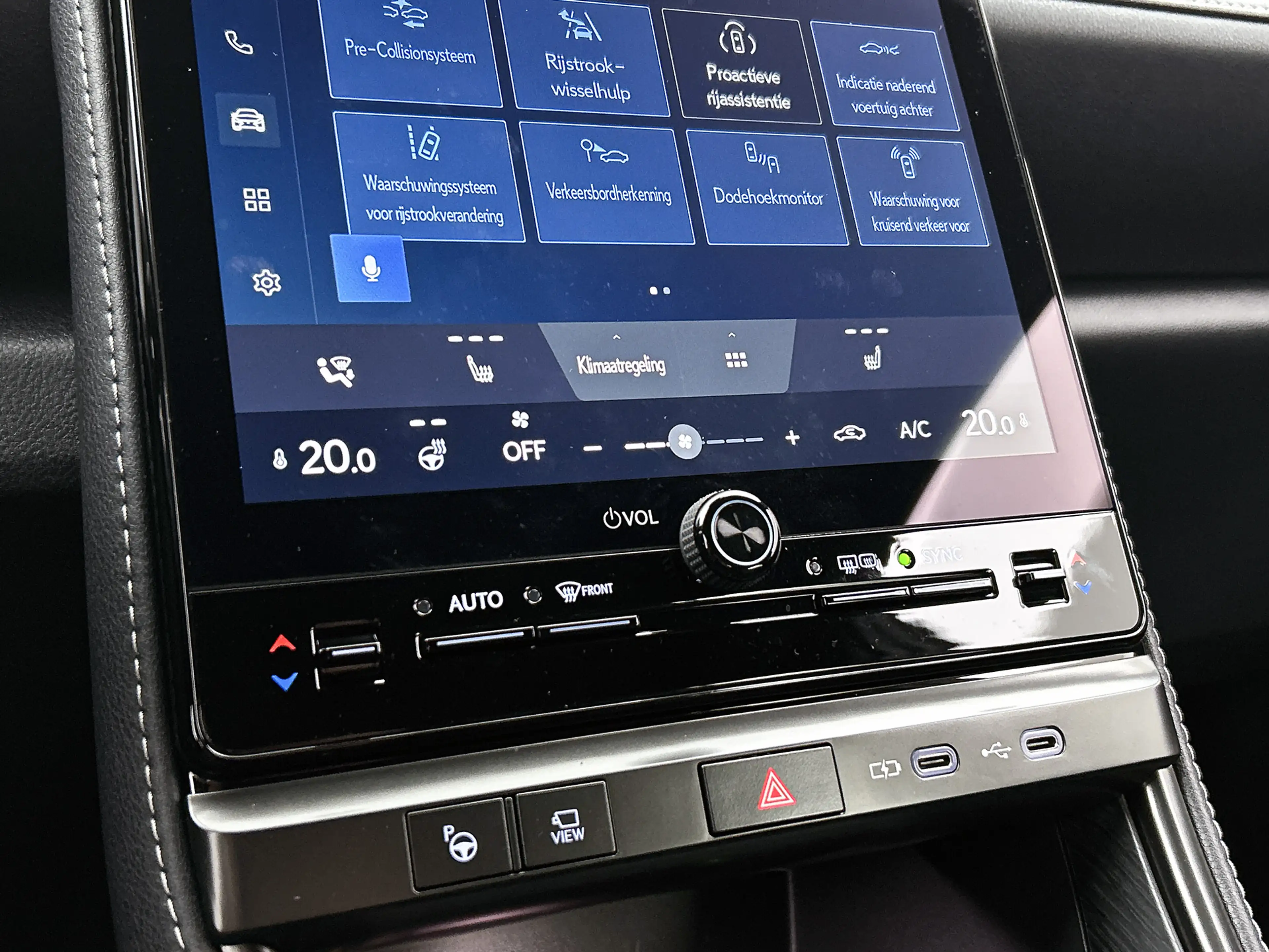 Lexus LBX Relax + Advance pakket — photo 10