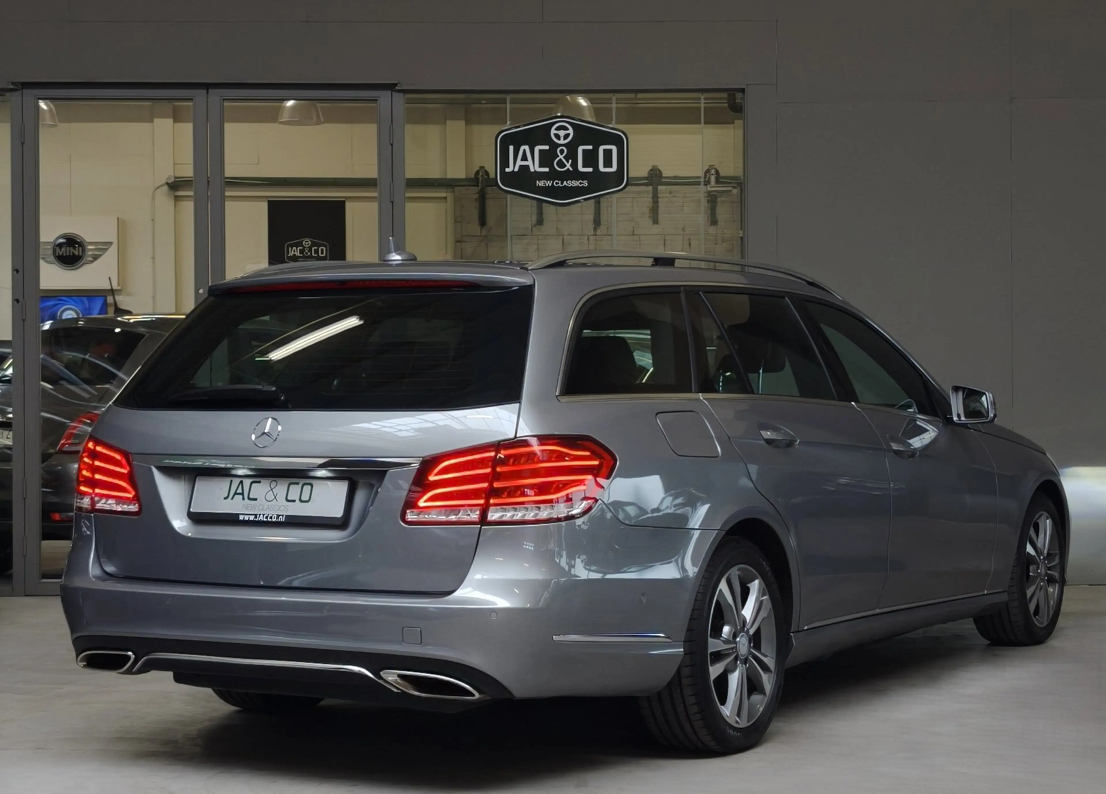 Mercedes-Benz E 200 Estate Prestige Avantgarde Carplay ! — photo 12