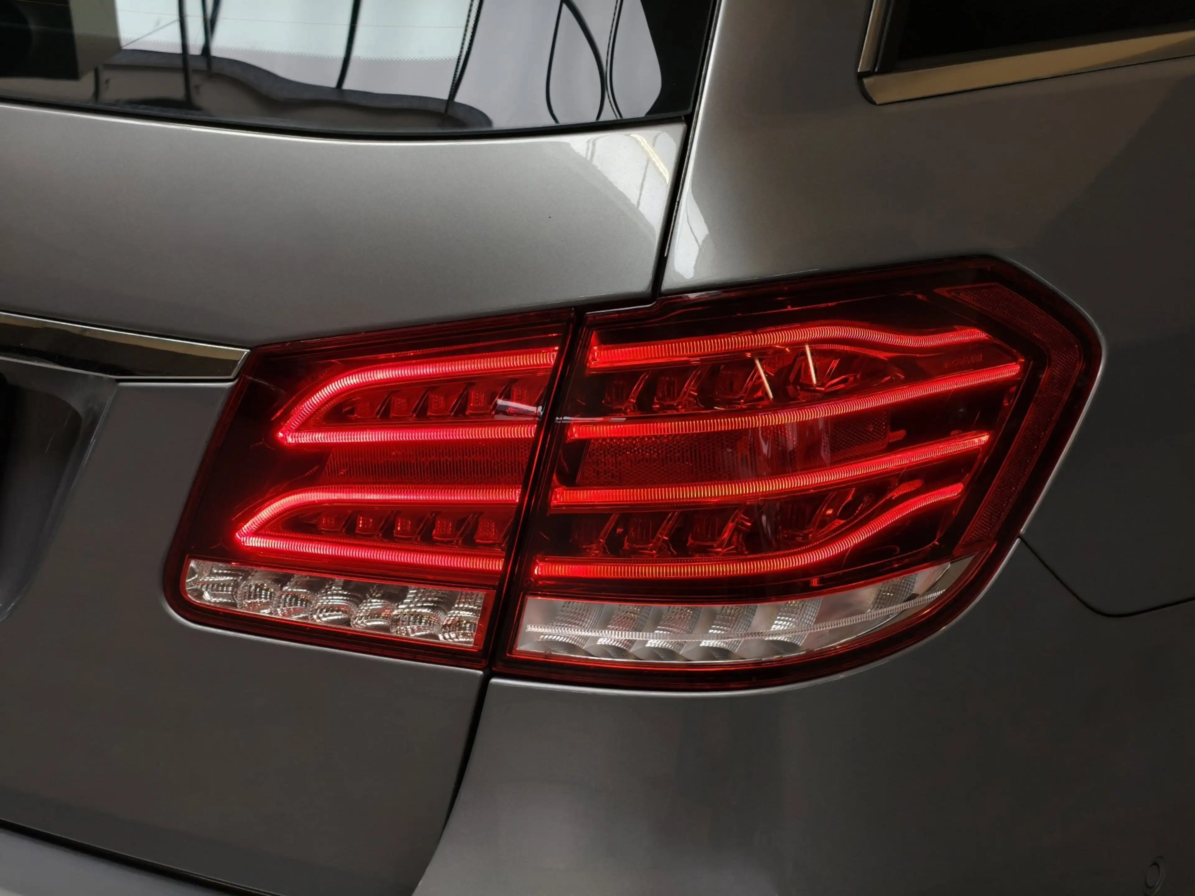 Mercedes-Benz E 200 Estate Prestige Avantgarde Carplay ! — photo 13