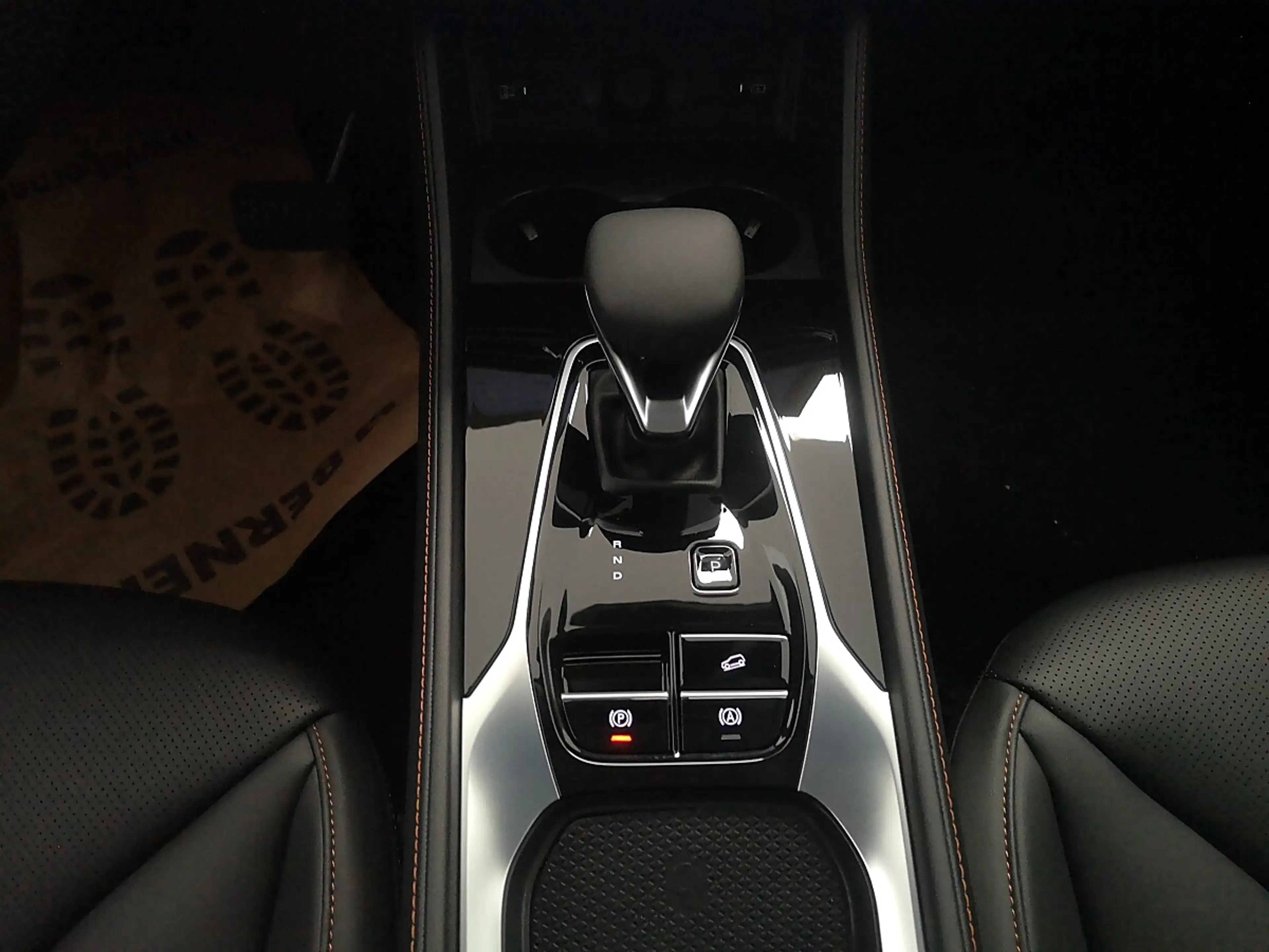 MG HS PHEV+ Luxury 21,4kWh Aut. *WINTERKOMPLETTRÄDER ... — photo 9