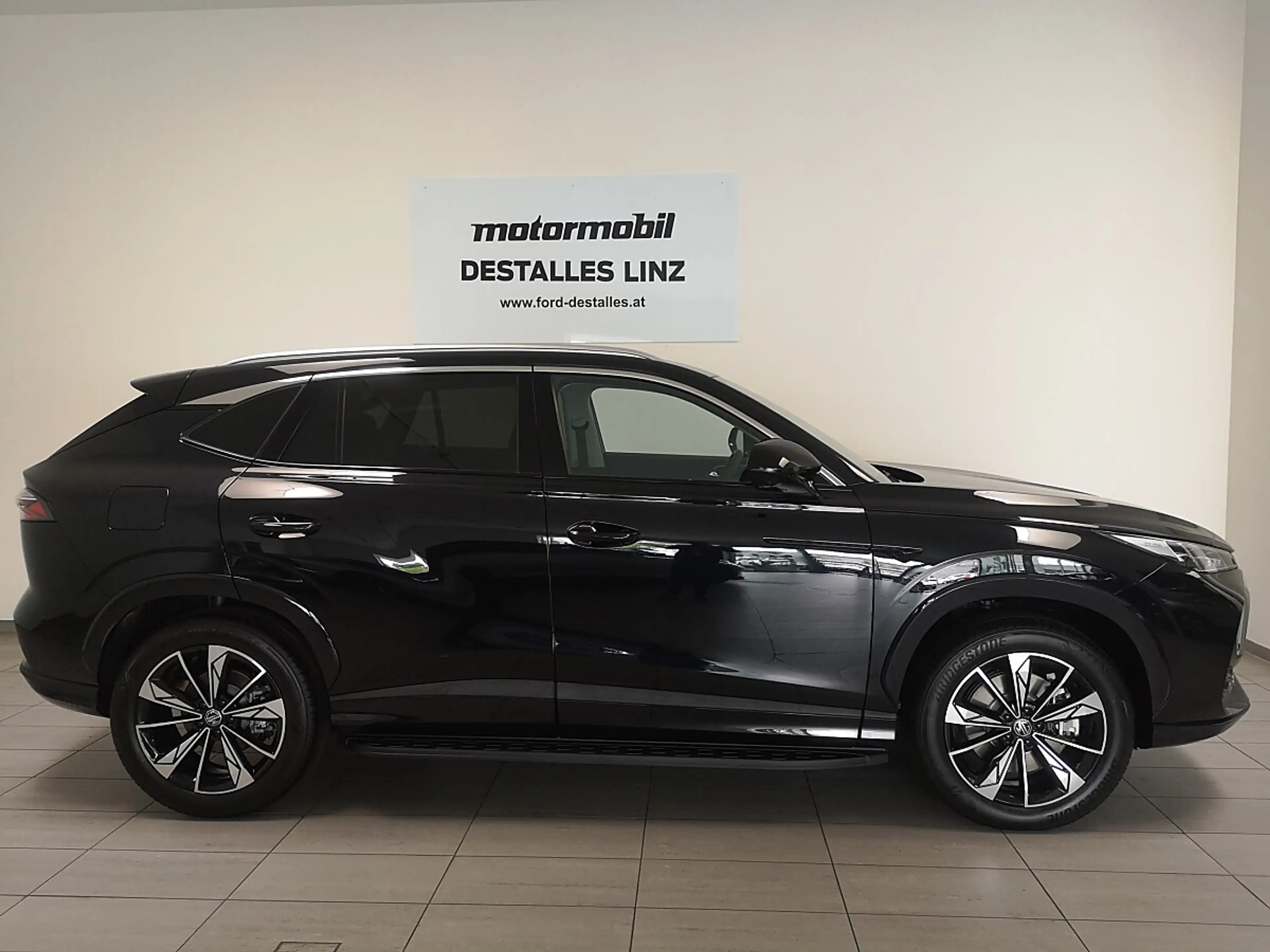MG HS PHEV+ Luxury 21,4kWh Aut. *WINTERKOMPLETTRÄDER ... — photo 3