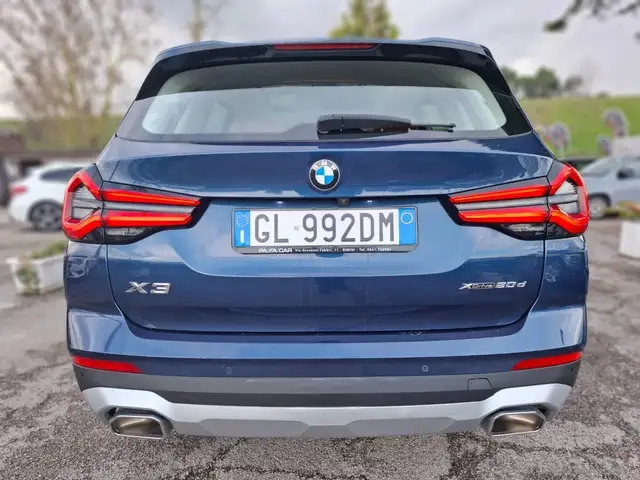 BMW X3 view 14