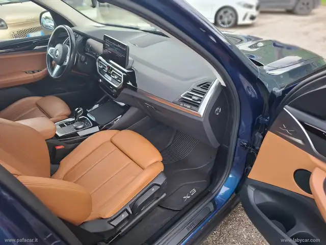 BMW X3 view 11