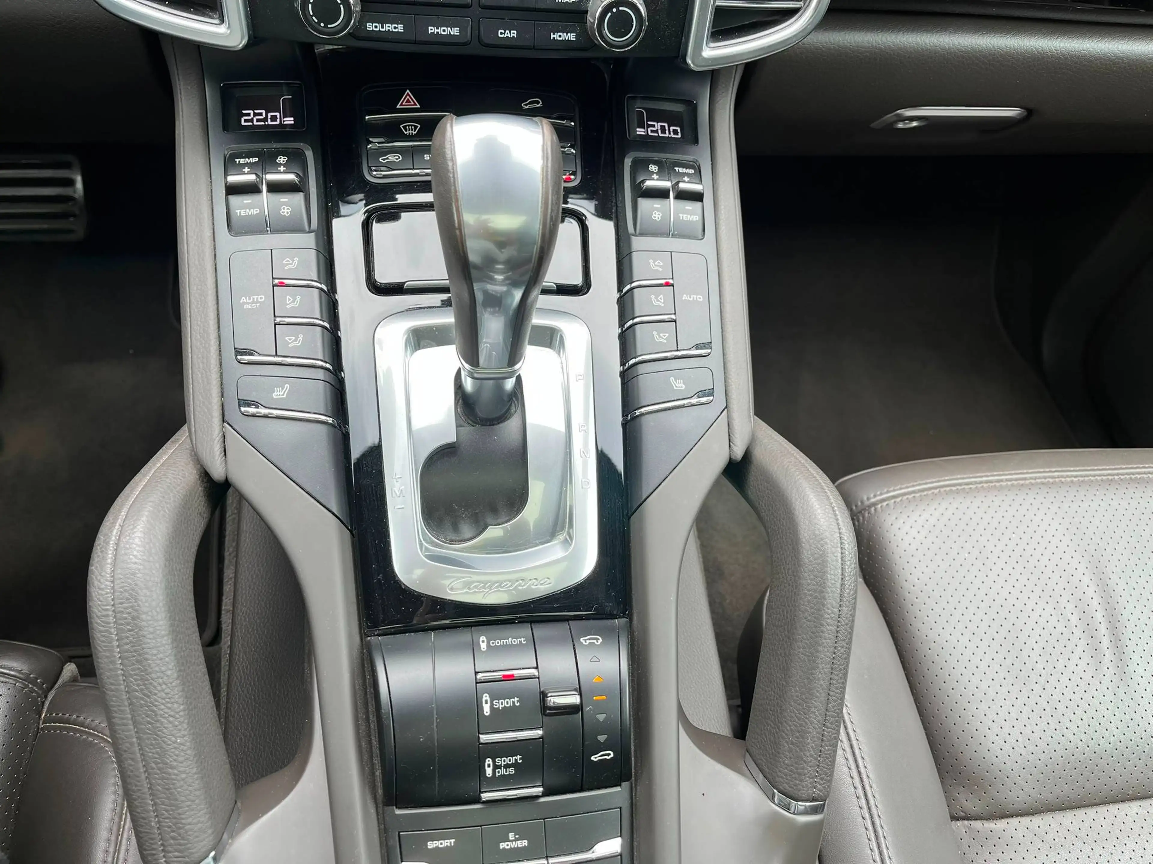 Porsche Cayenne Cayenne 3.0i V6 Hybrid Tiptronic S PLUG-IN — photo 11