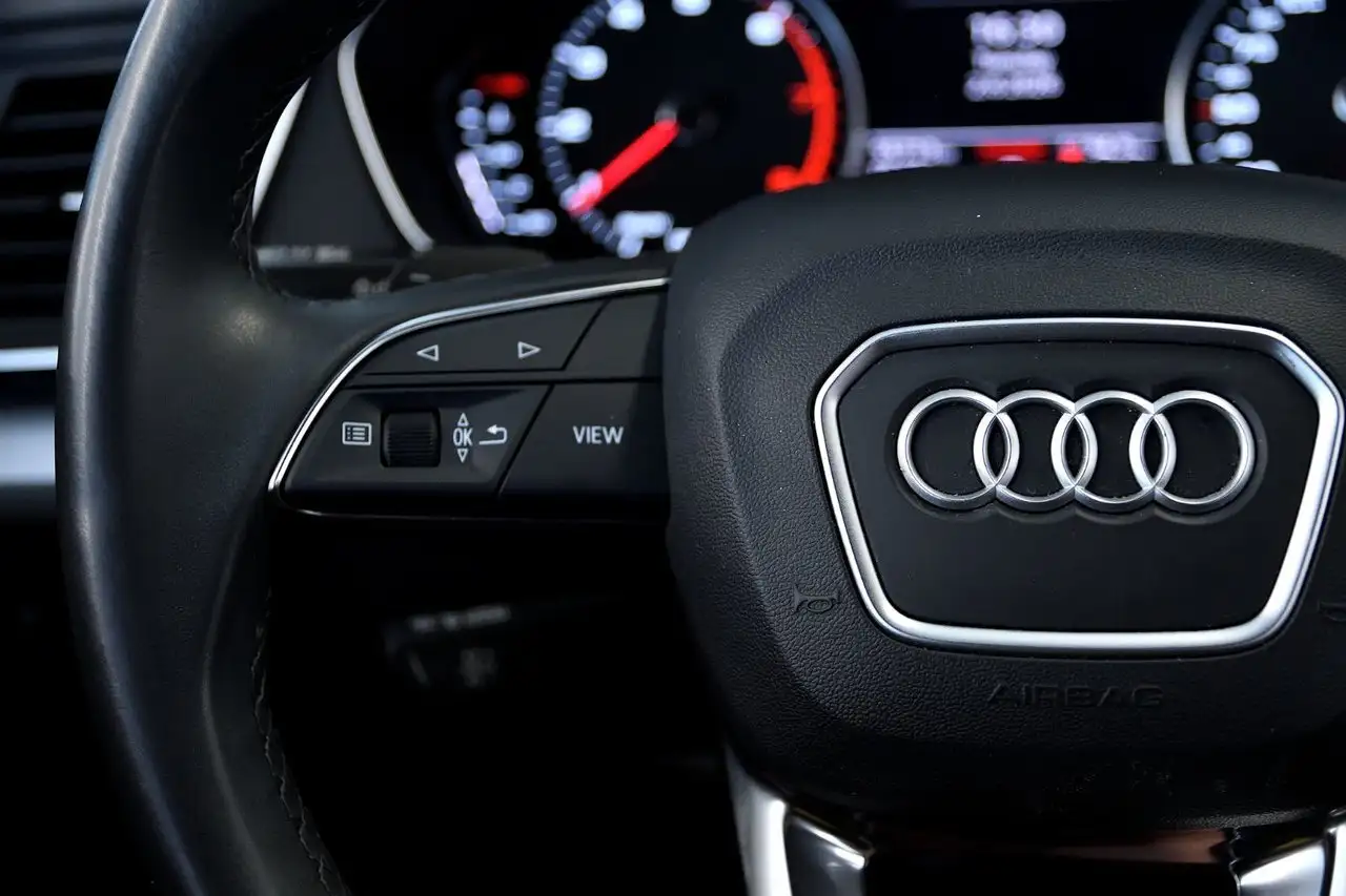 Audi Q5 снимка Audi Q5