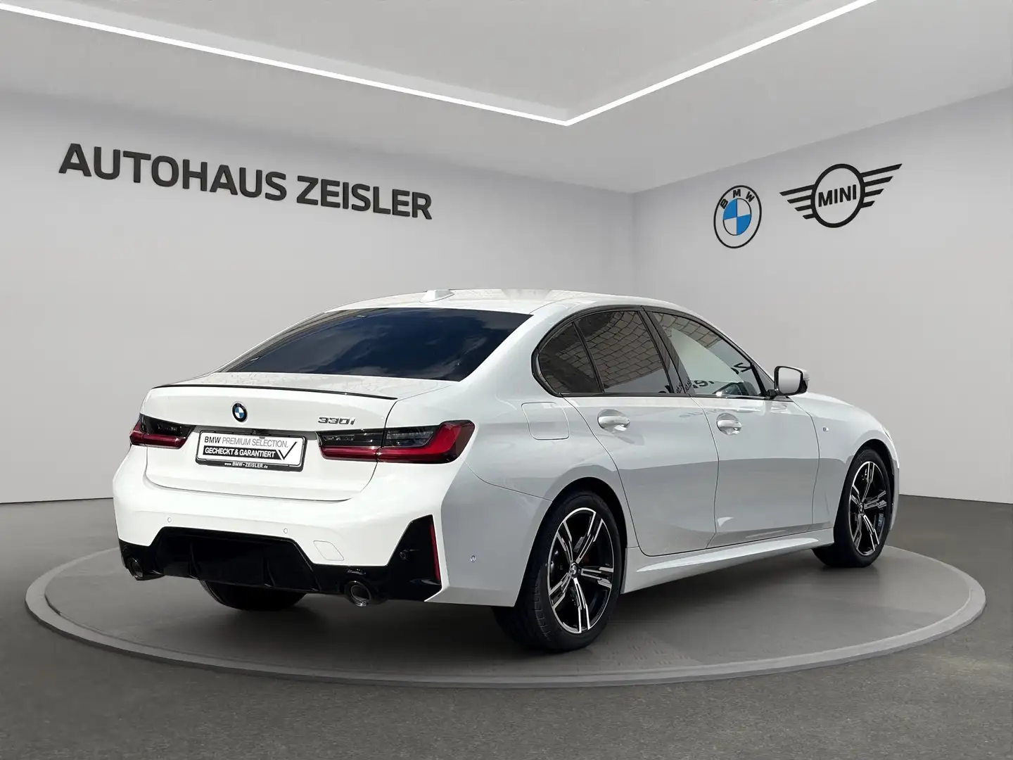BMW 330 i Limousine M SPORTPAKET Glasdach Leder Weiß - 2