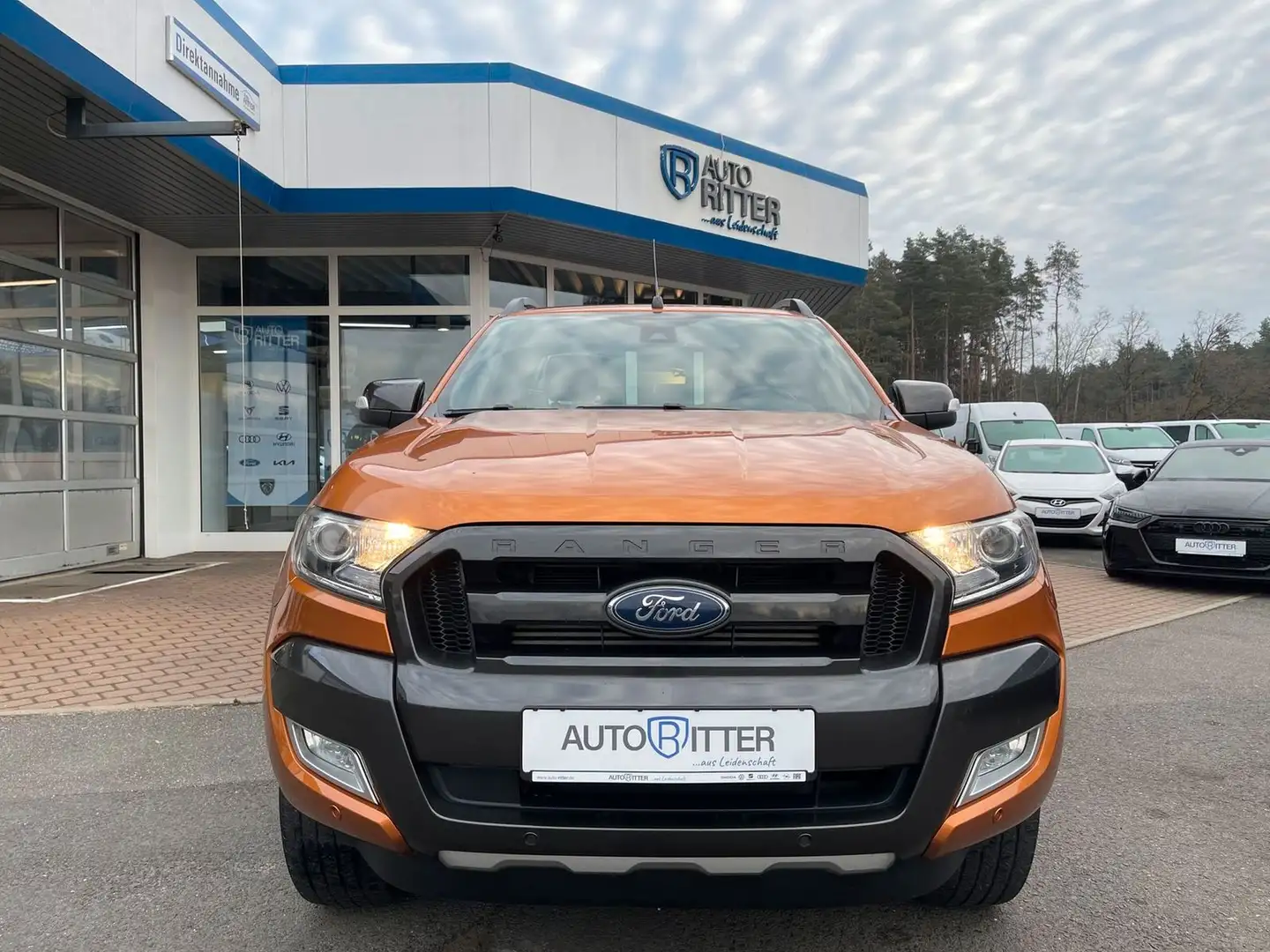 Ford Ranger 3.2 TDCi Wildtrack 4x4 Extrakabine Pomarańczowy - 2