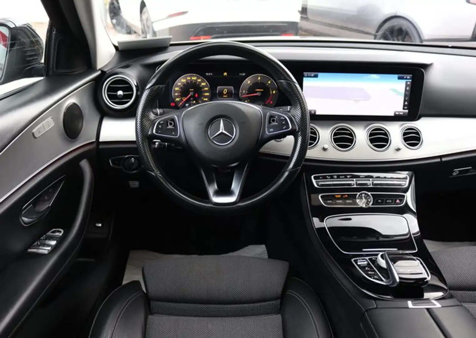 Mercedes-Benz E 350 d 2.Hd*el.SD*Widescreen*Kamera*Multibeam Grigio - 2