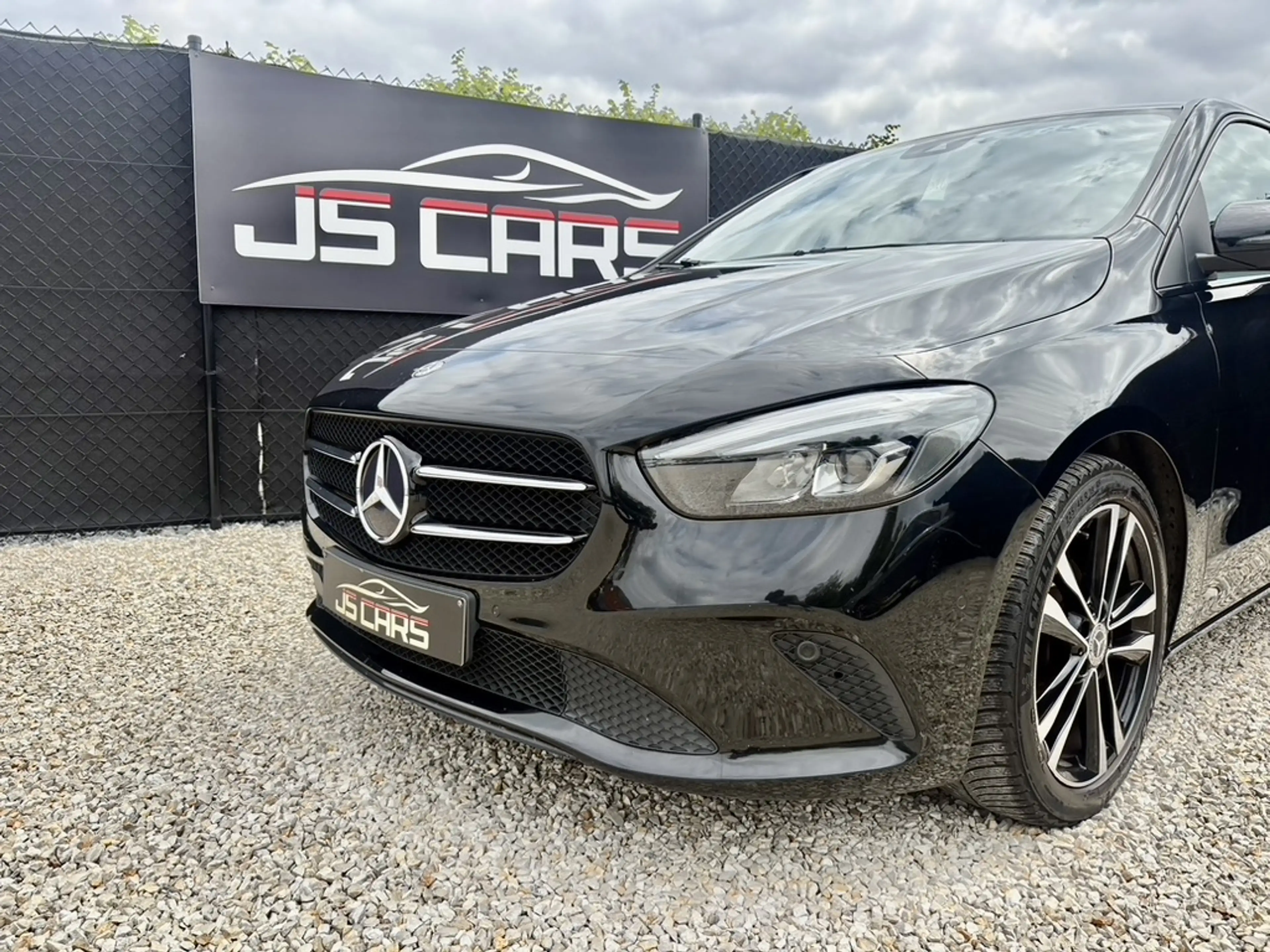 Mercedes-Benz B 180 d Business Solution*GPS*CAMERA*PDC*FRONT ASSIST*CAR-PLAY — photo 3