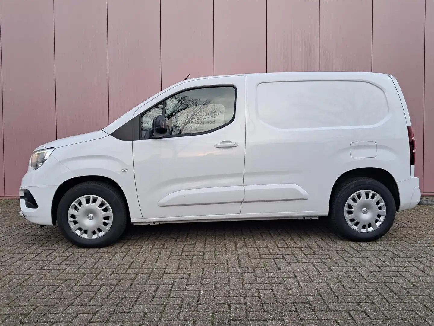 Opel Combo Cargo 50kWh 136pk 11 kW L1H1 Wit - 2