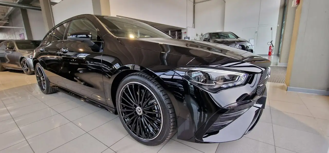 Mercedes-Benz CLA 200
