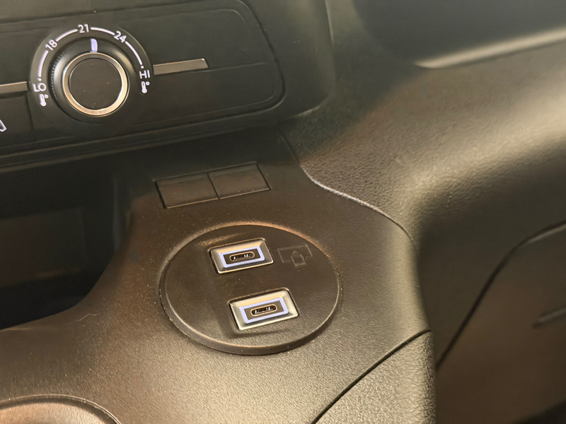Peugeot Partner 1.2E ** 1 ER PROPRIO ** UTILITAIRE * GRANTIE 12 MOIS ** — photo 12
