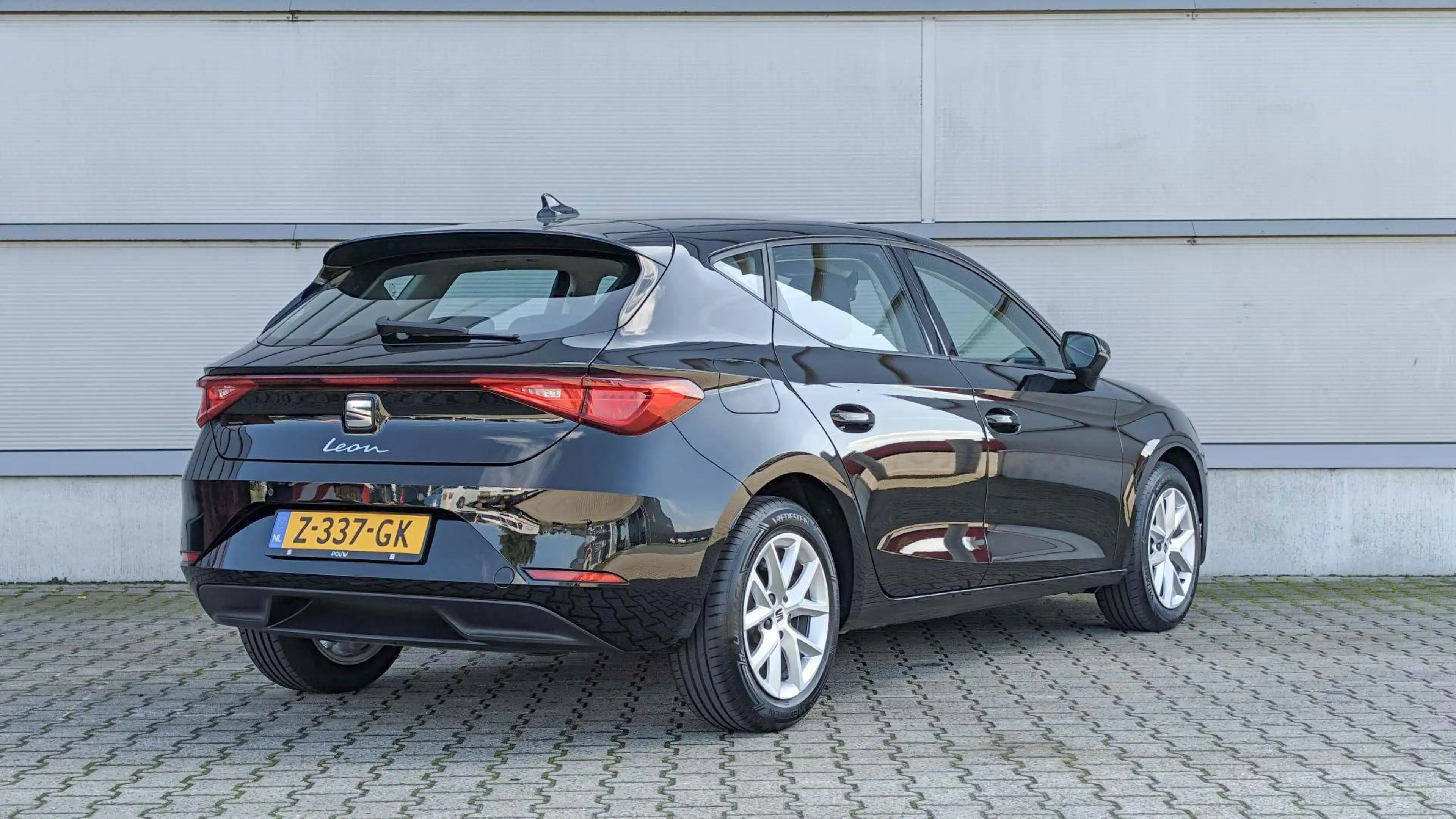 SEAT Leon 1.0 TSI 110pk Style | Apple Carplay/Android Auto | — photo 2
