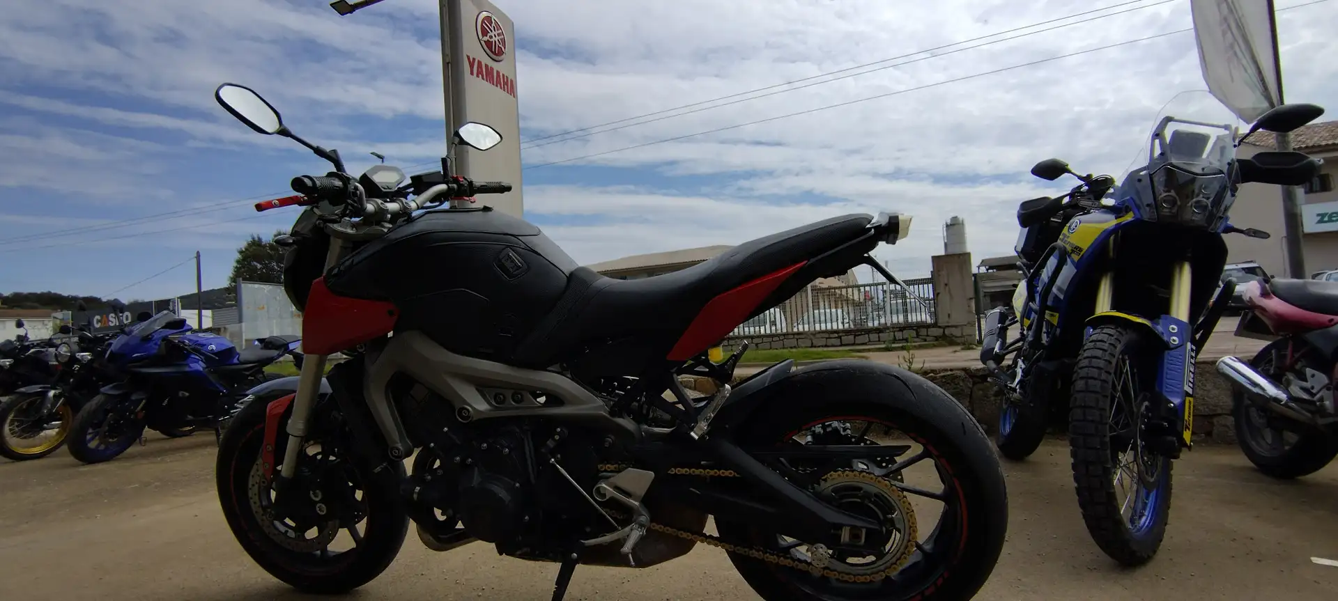 Yamaha MT-09 Negro - 2