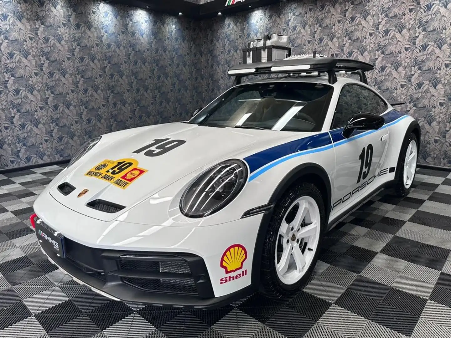 Porsche 992 911 Coupe 3.0 Dakar auto - 1