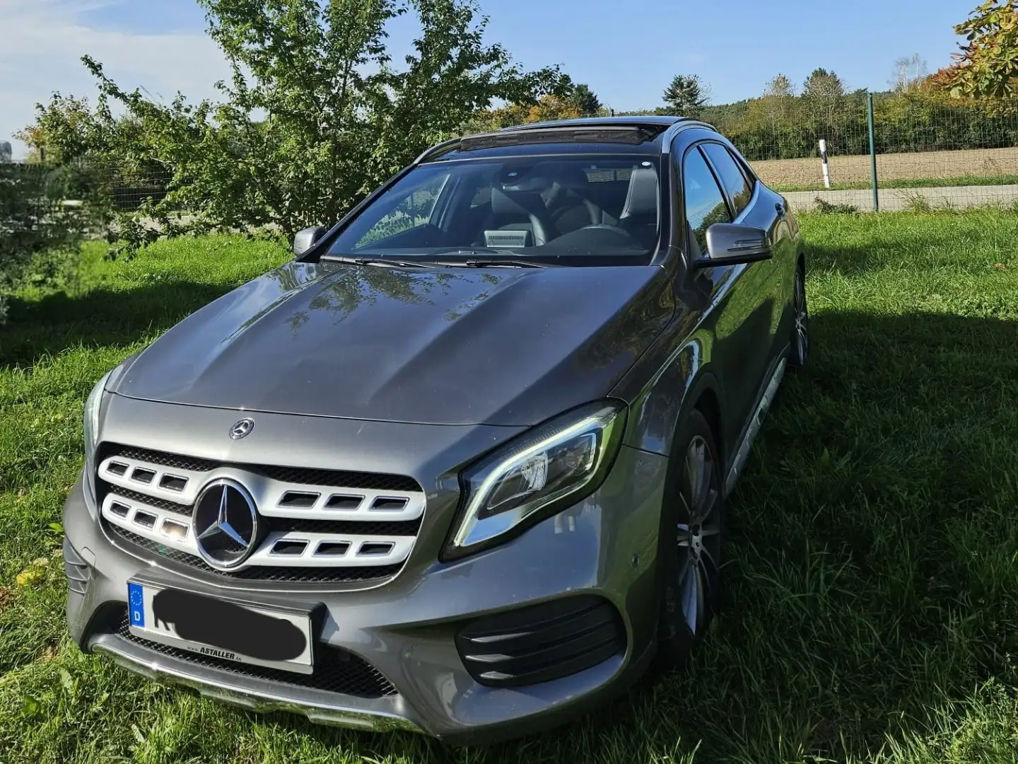 Mercedes-Benz GLA 250 4Matic 7G-DCT AMG Line - 1