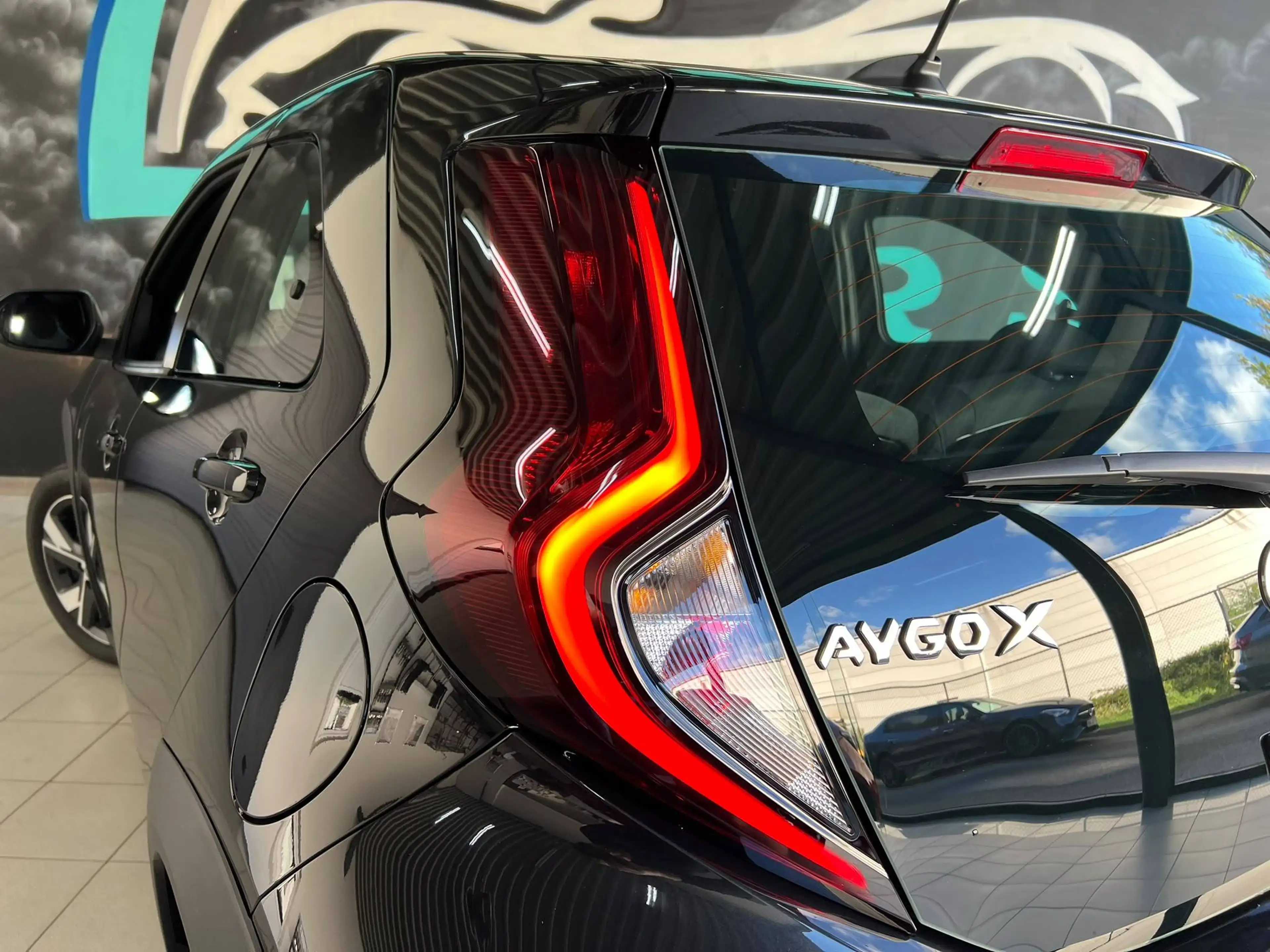 Toyota Aygo X Aygo X Hybrid 1.5i VVT-i Envy E-CVT (85 kW) Envy — photo 14