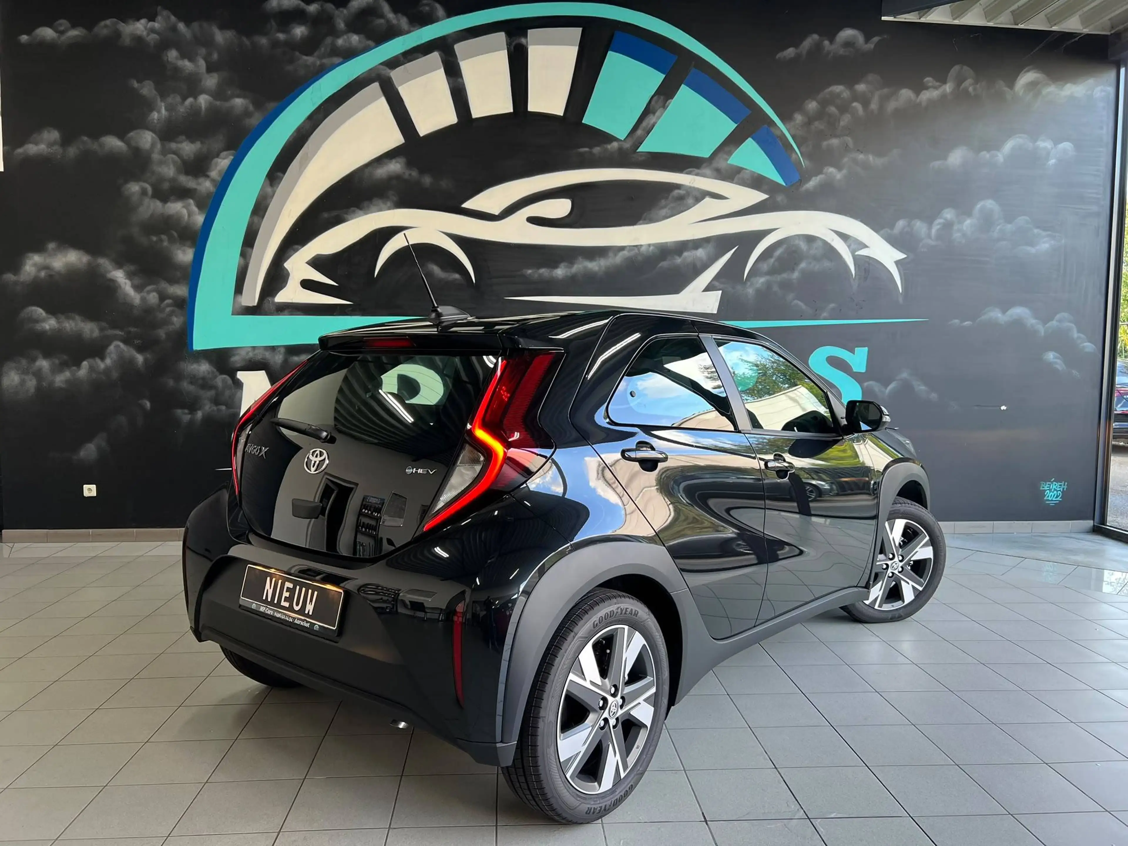 Toyota Aygo X Aygo X Hybrid 1.5i VVT-i Envy E-CVT (85 kW) Envy — photo 6