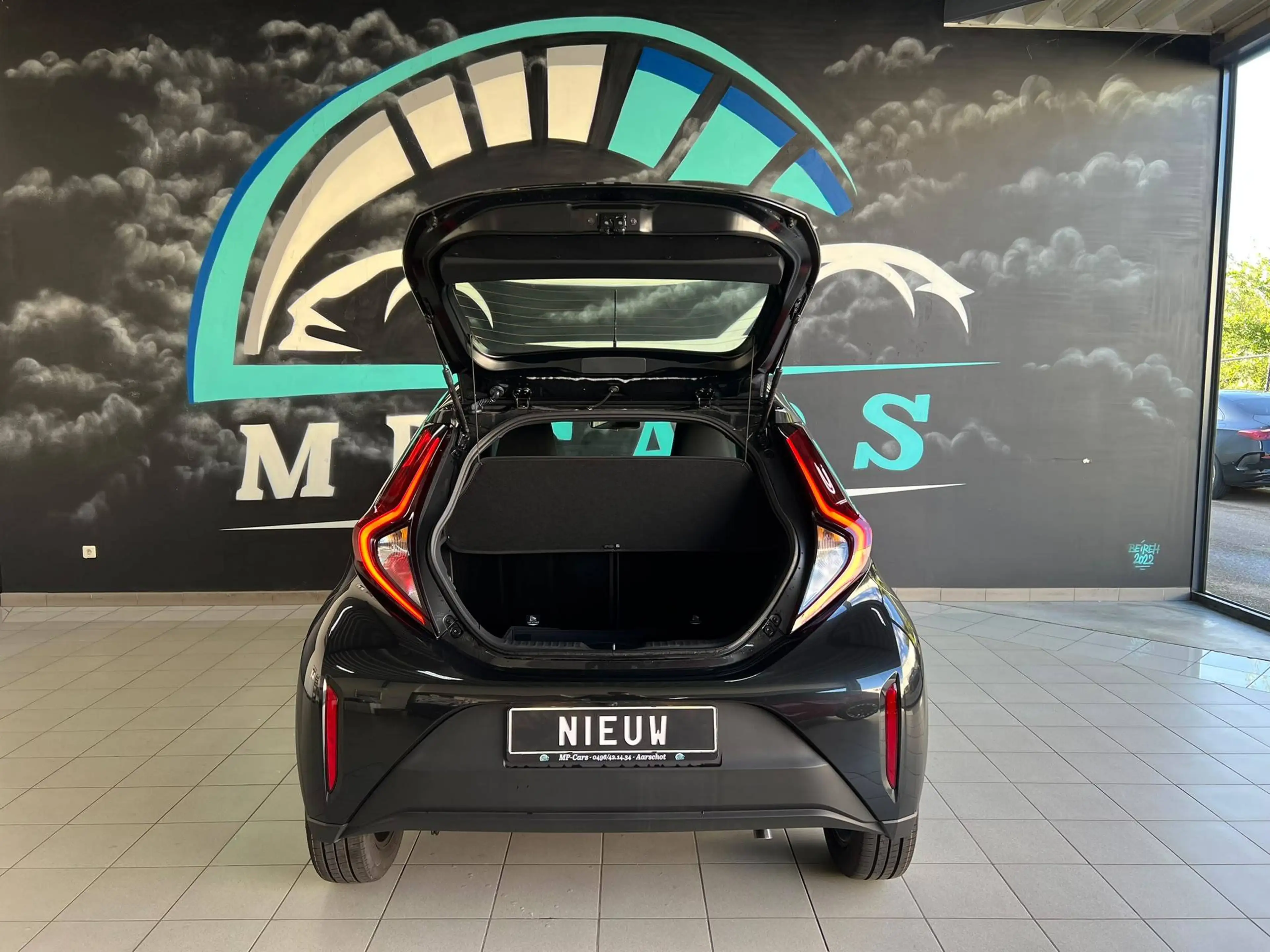 Toyota Aygo X Aygo X Hybrid 1.5i VVT-i Envy E-CVT (85 kW) Envy — photo 8