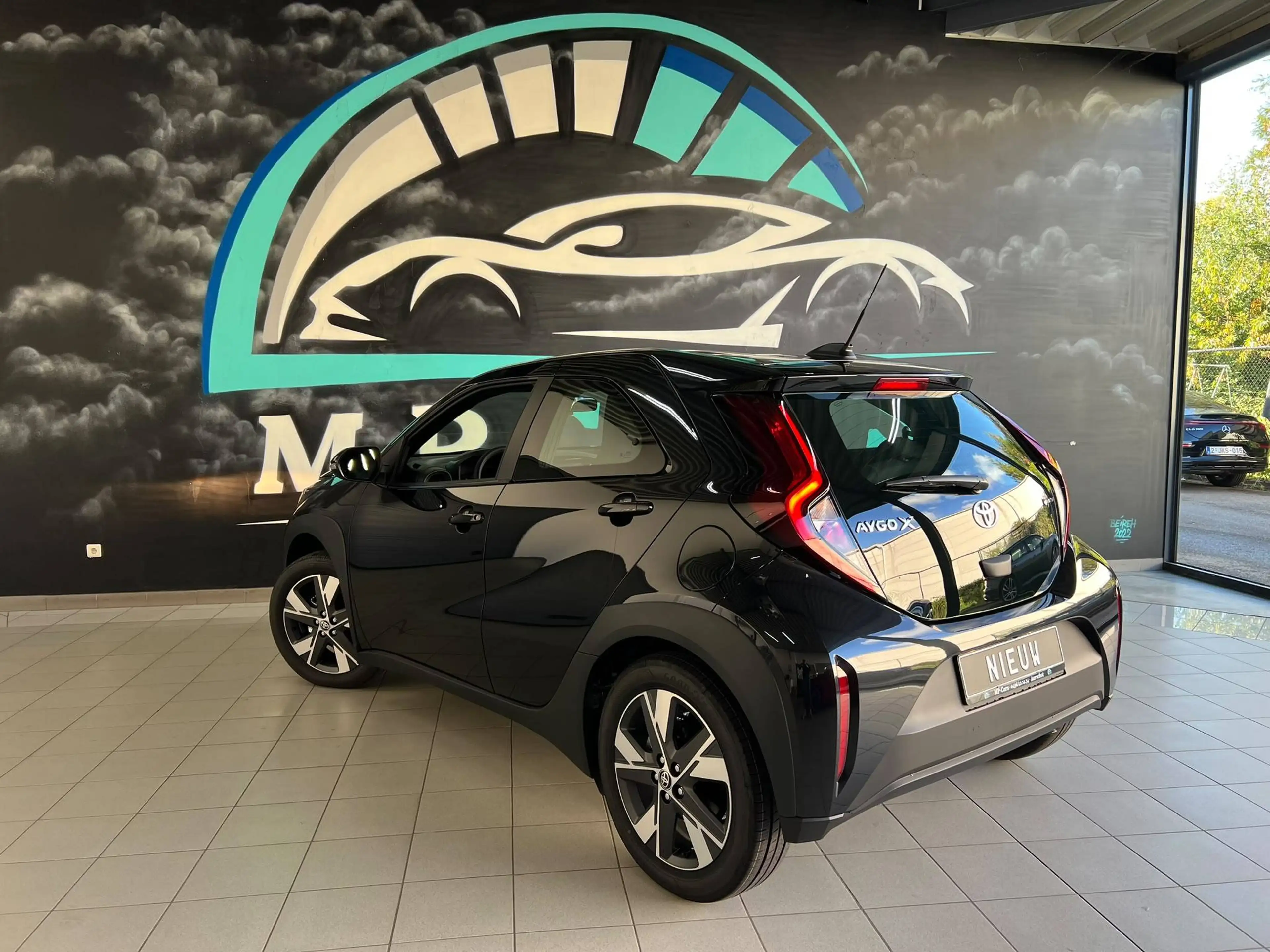 Toyota Aygo X Aygo X Hybrid 1.5i VVT-i Envy E-CVT (85 kW) Envy — photo 10