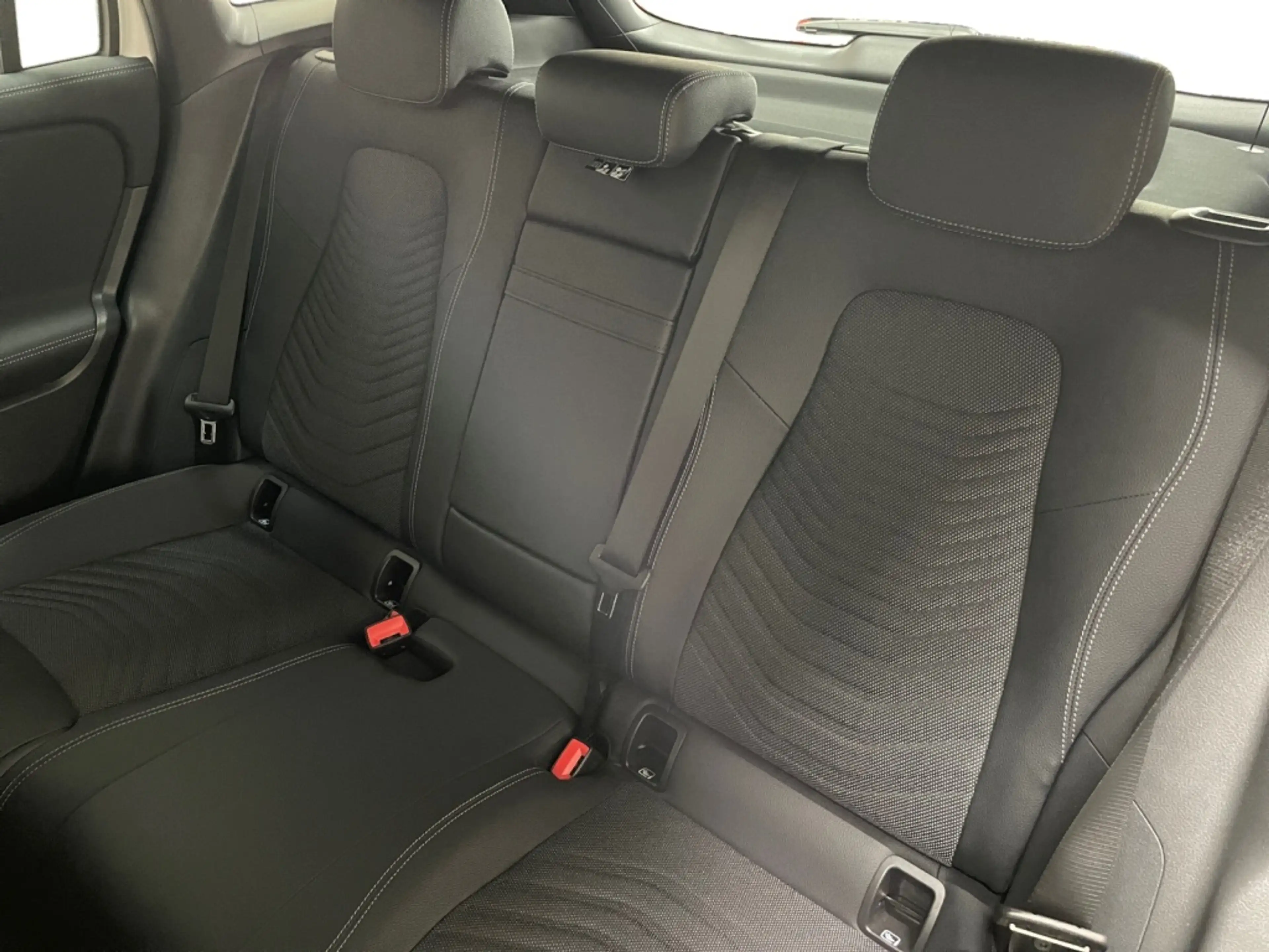 Mercedes-Benz EQA 250 + Progressive  MBUX+Progressive+AHK+Wide — photo 10