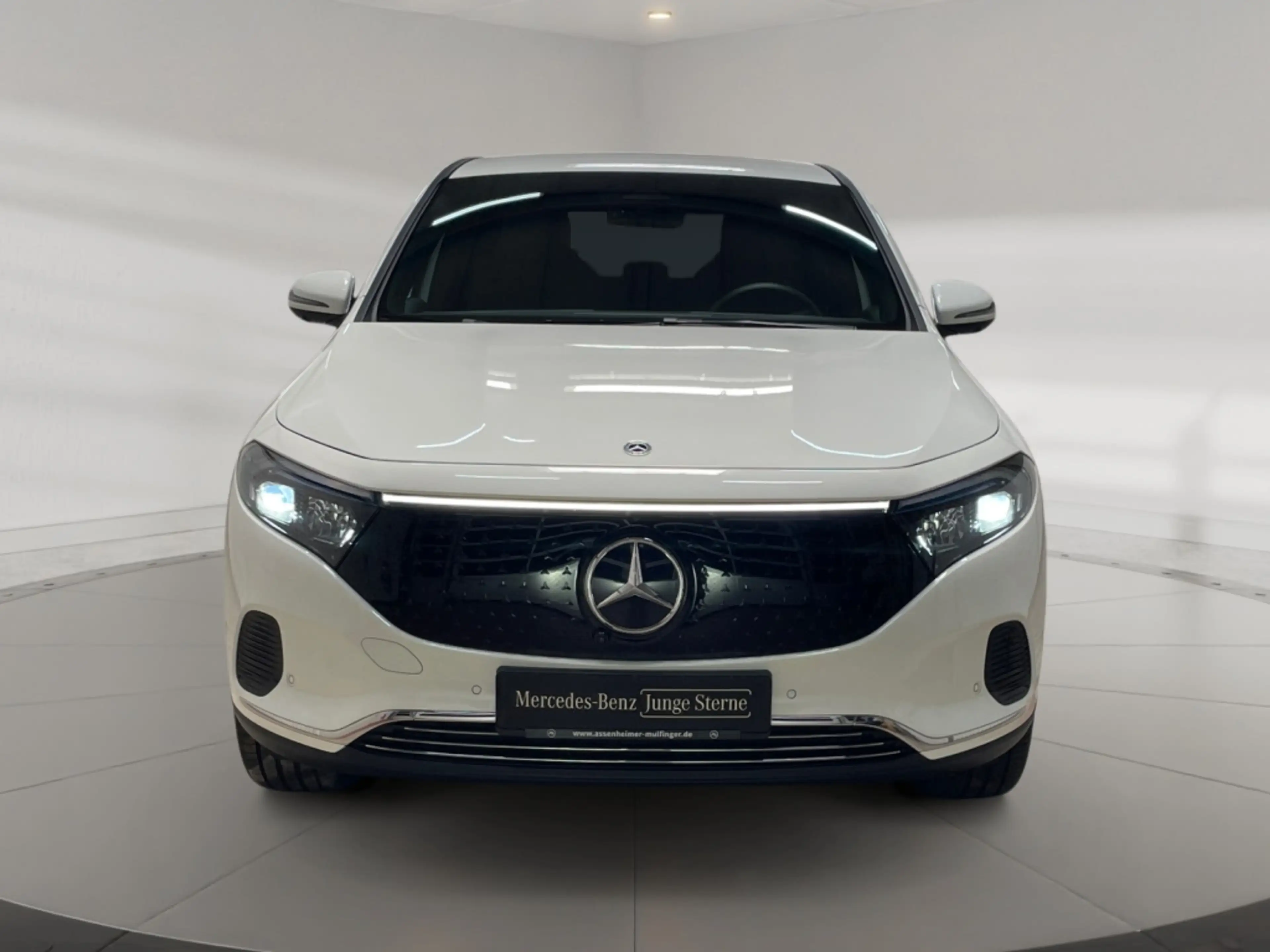 Mercedes-Benz EQA 250 + Progressive  MBUX+Progressive+AHK+Wide — photo 6
