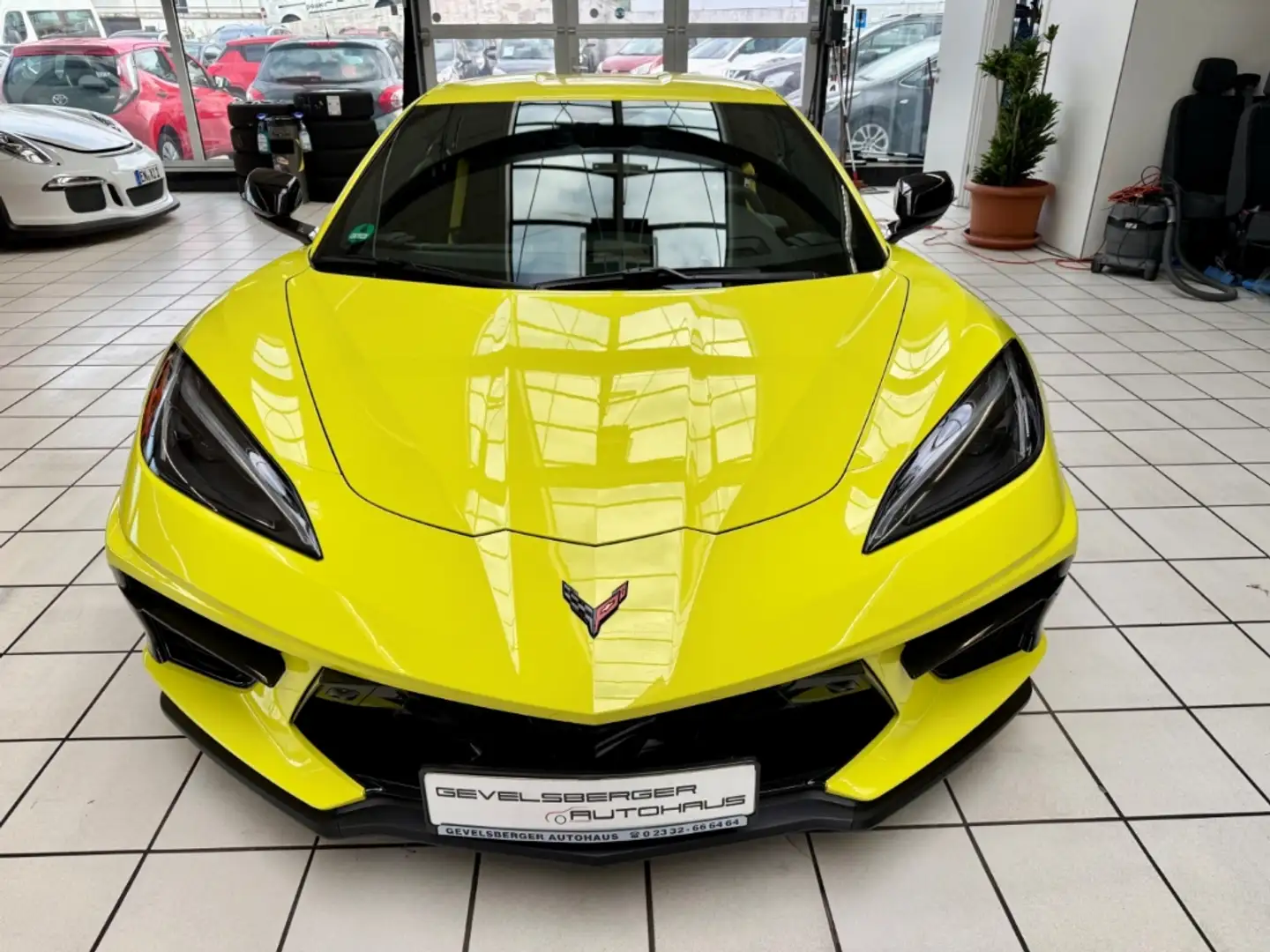 Corvette C8 Stingray 3LT 6.2 V8 Deutsches Auto Unfallfrei Jaune - 2