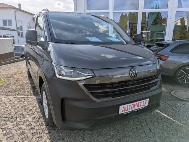 Volkswagen T7 Caravelle LR / TDI / DSG / Matrix / 8-Sitze / Navi