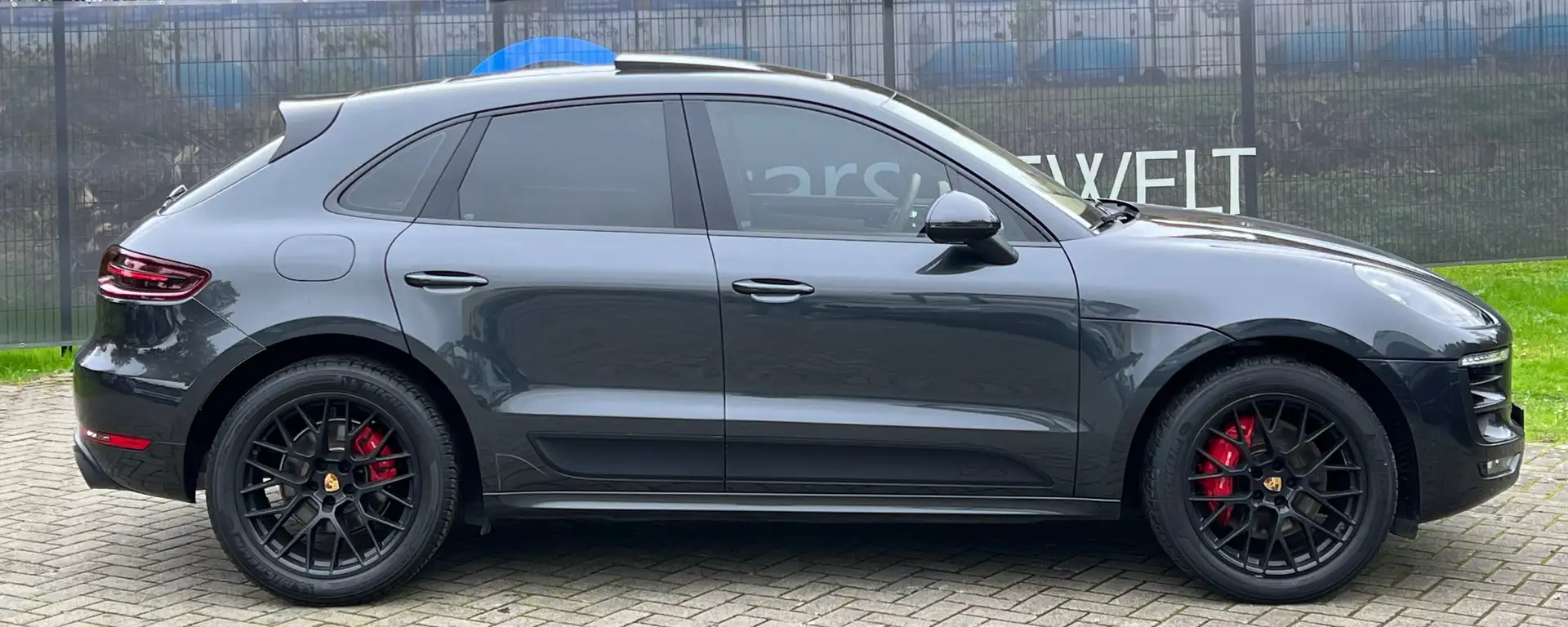 Porsche Macan 3.0 V6 Bi-TURBO GTS PDK CHRONO BOSE PANO ACC Grijs - 2