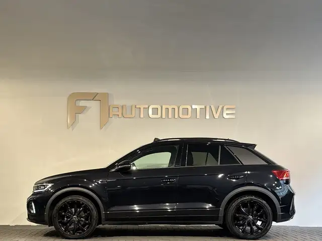 Volkswagen T-Roc view 10