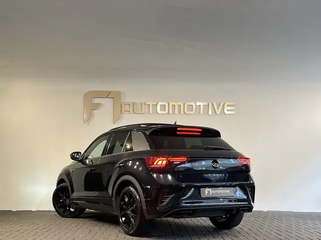Volkswagen T-Roc view 9