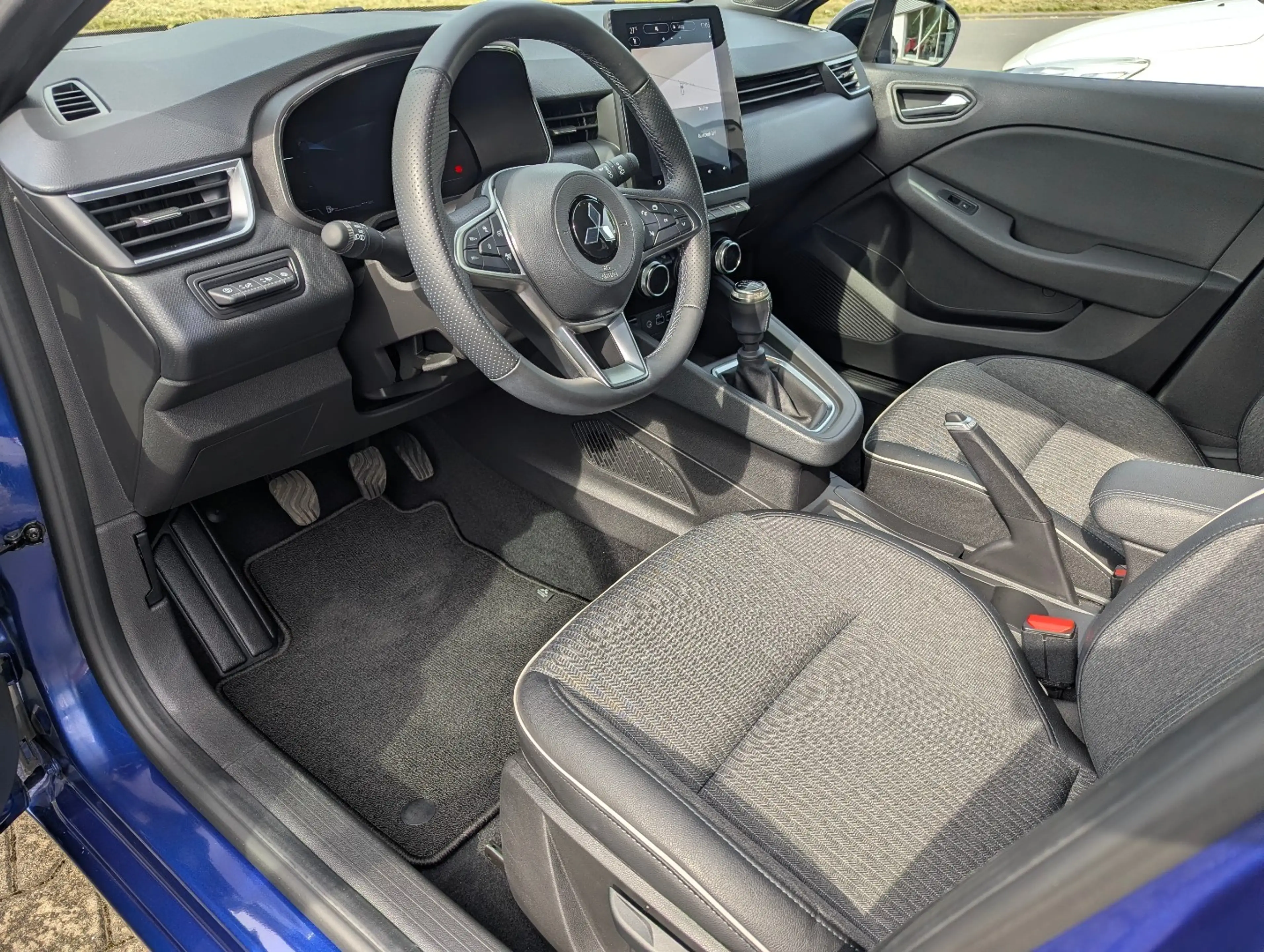 Mitsubishi Colt EDITION 1.0 T KLIMA+LED+PDC — photo 5